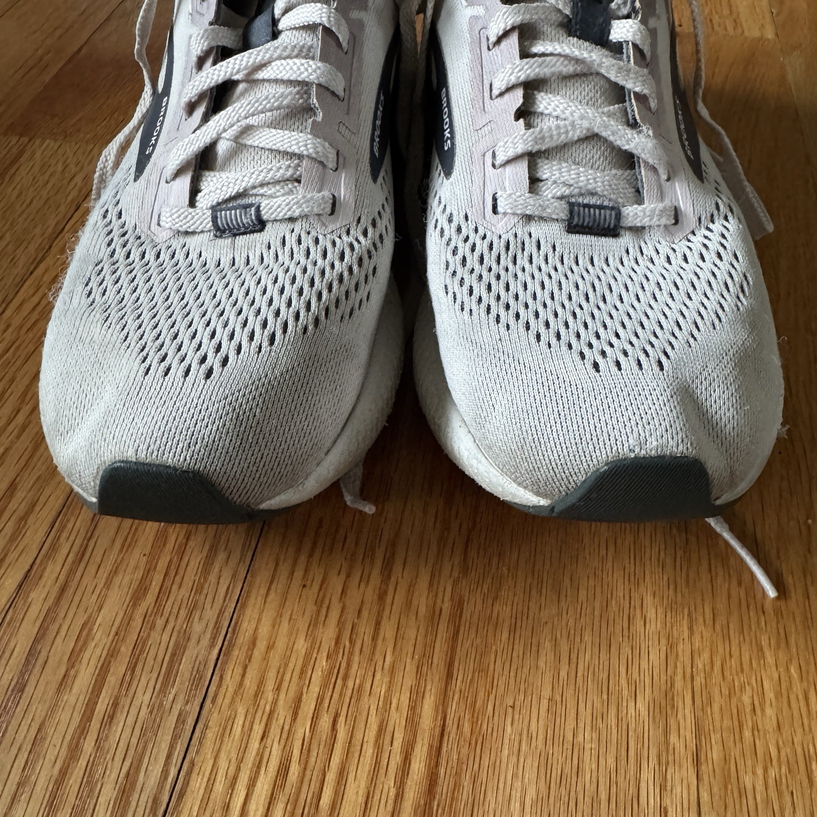Brooks Launch GTS 8 Womens Grey Lavender Running Shoes 1203461B053 Size 8.5