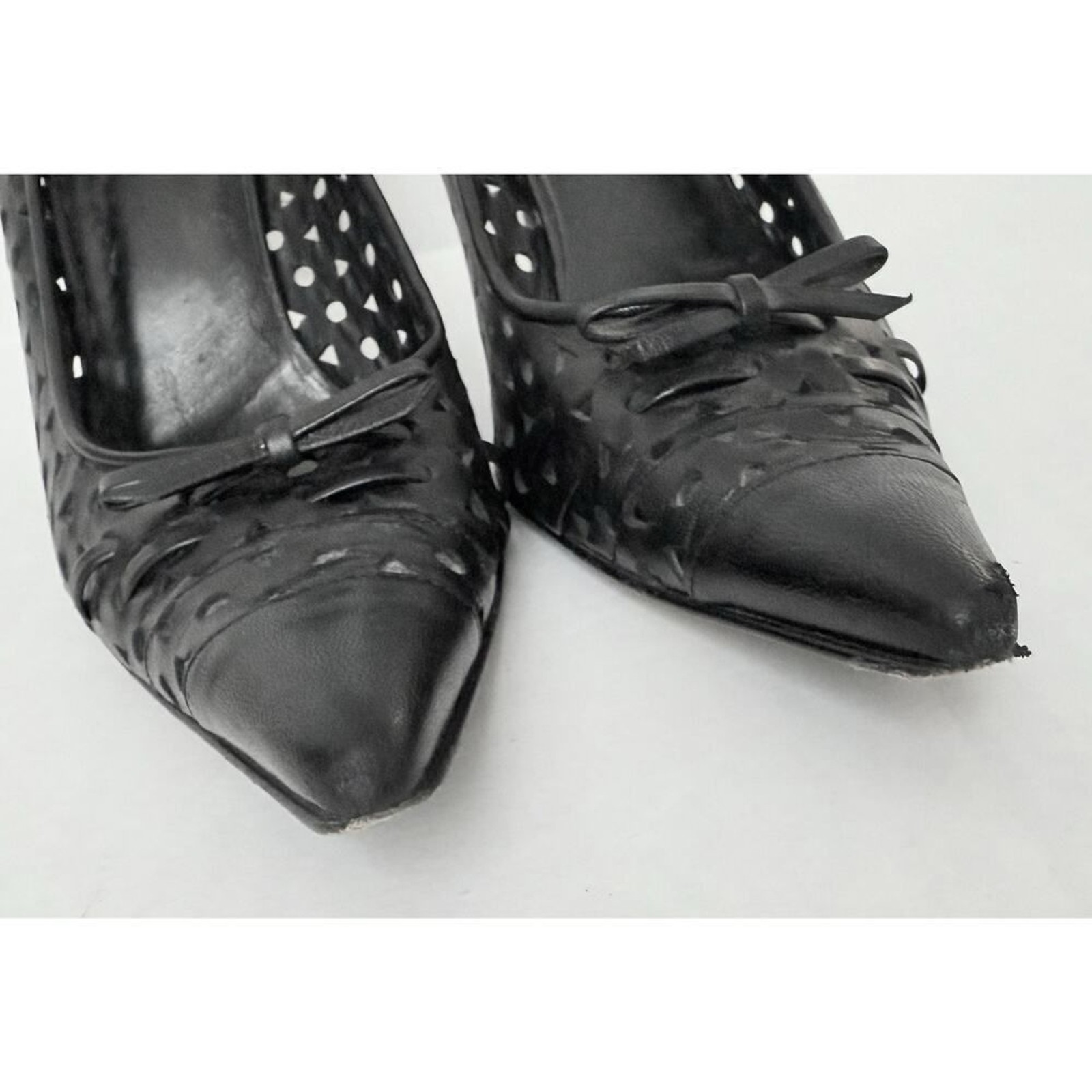Vintage Via Spiga 8M Made in Italy Pumps Stiletto Black Leather Cutout Bow Y2K