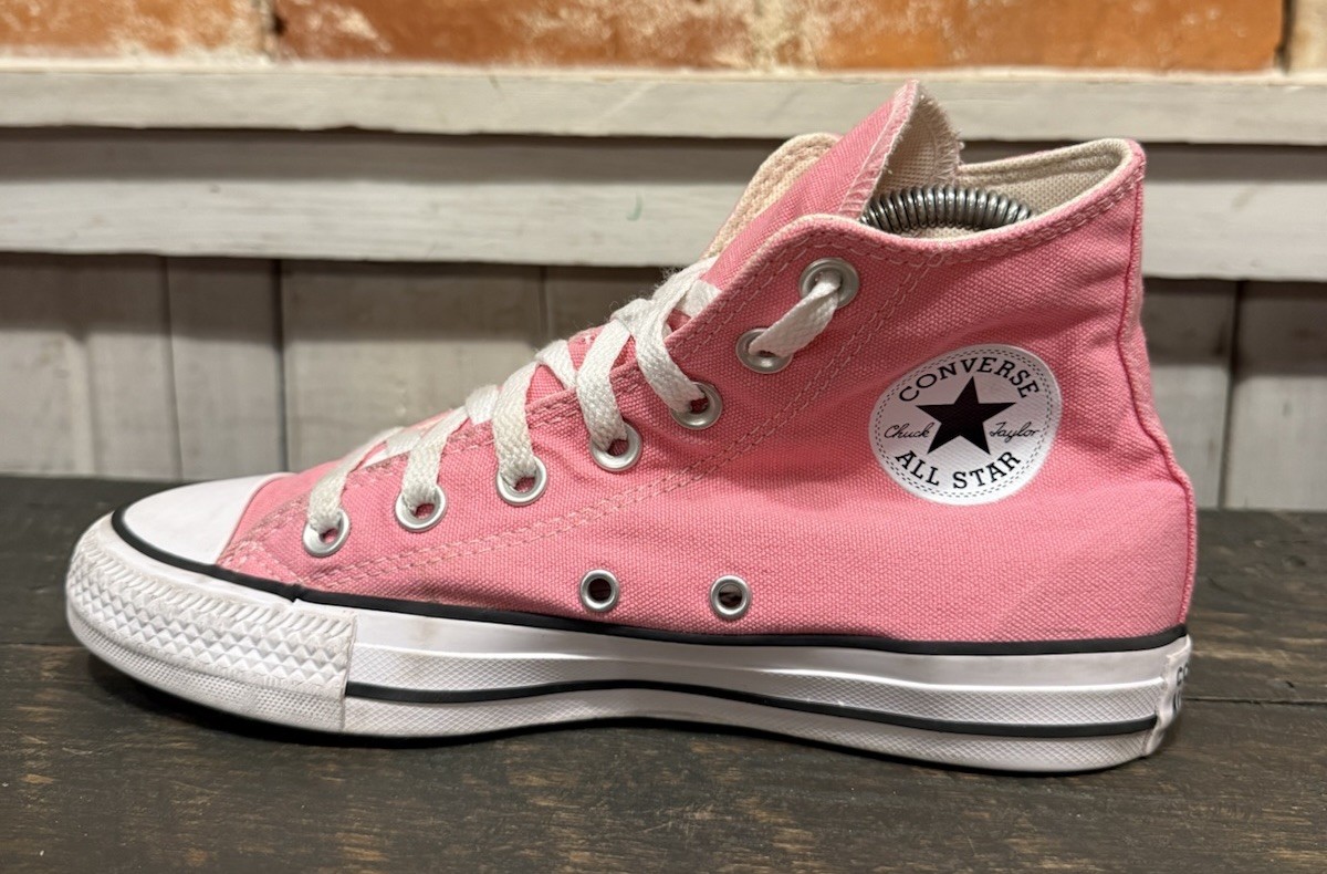 Converse All Star High Top Chuck Taylor Womens 6 Mens 4 Pink Sneakers A05590F
