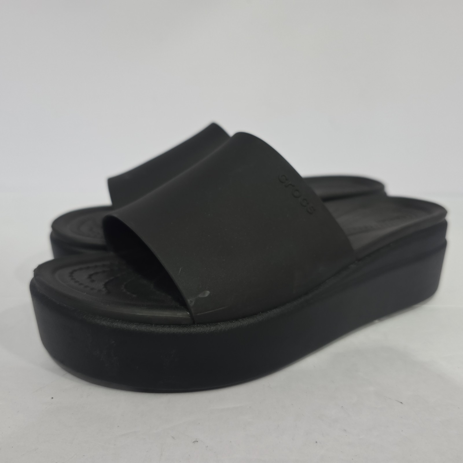 Crocs Women’s Brooklyn Slide Low Wedge Platform Black LiteRide Comfort Sandal 8