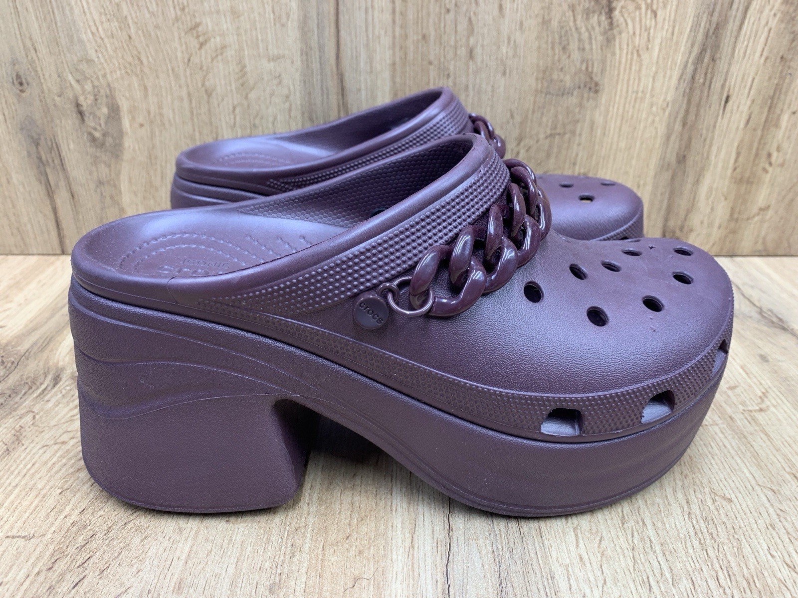 Crocs Siren Chain Platform Clogs Womens 11 Burgundy Chunky Heel Slip On 209018
