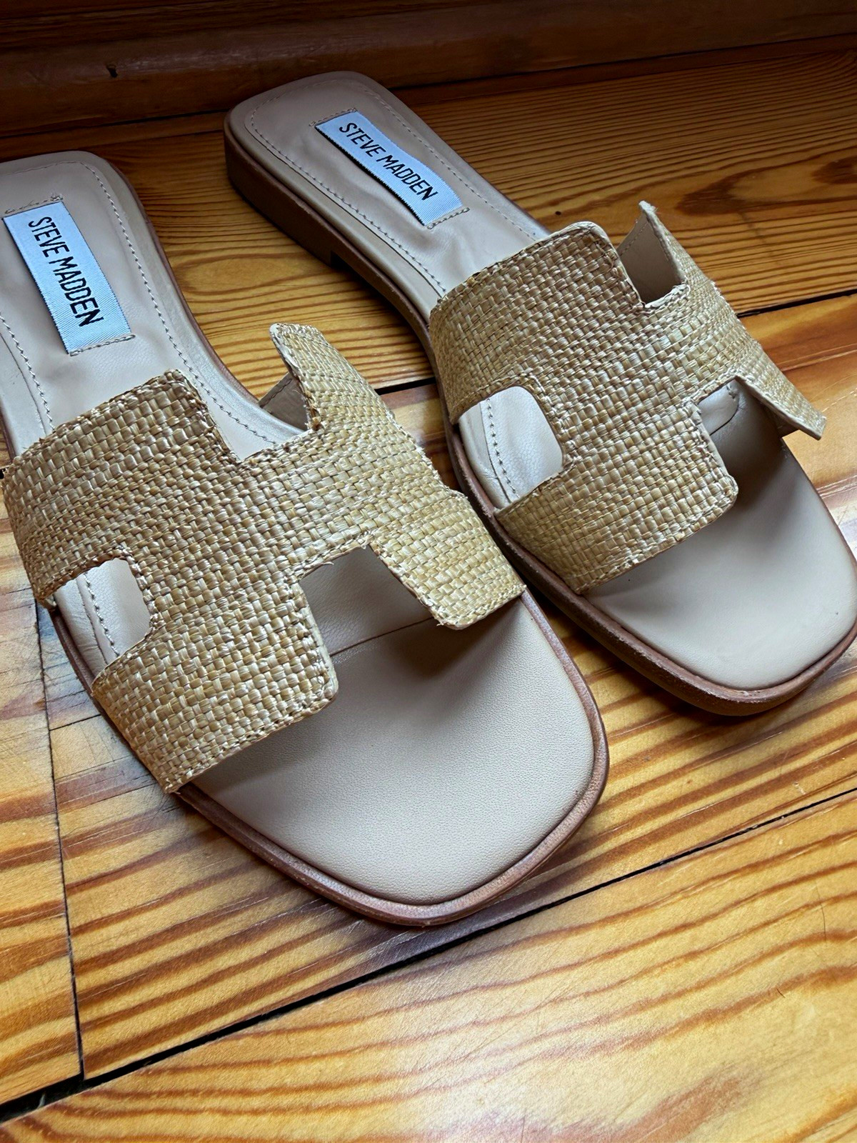 Steve Madden Women’s Beige Raffia Logo Slide Sandals Slip On Casual 6.5