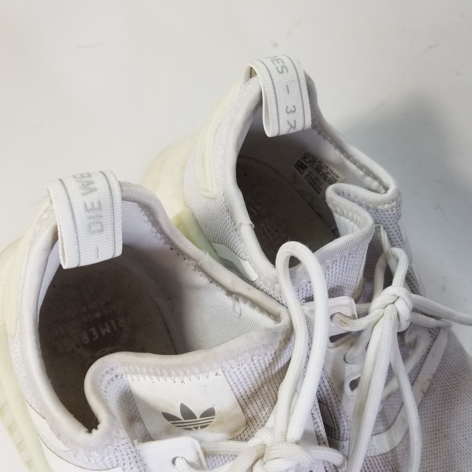 Adidas Originals Women’s NMD R1 Running Sneakers Size 8 US