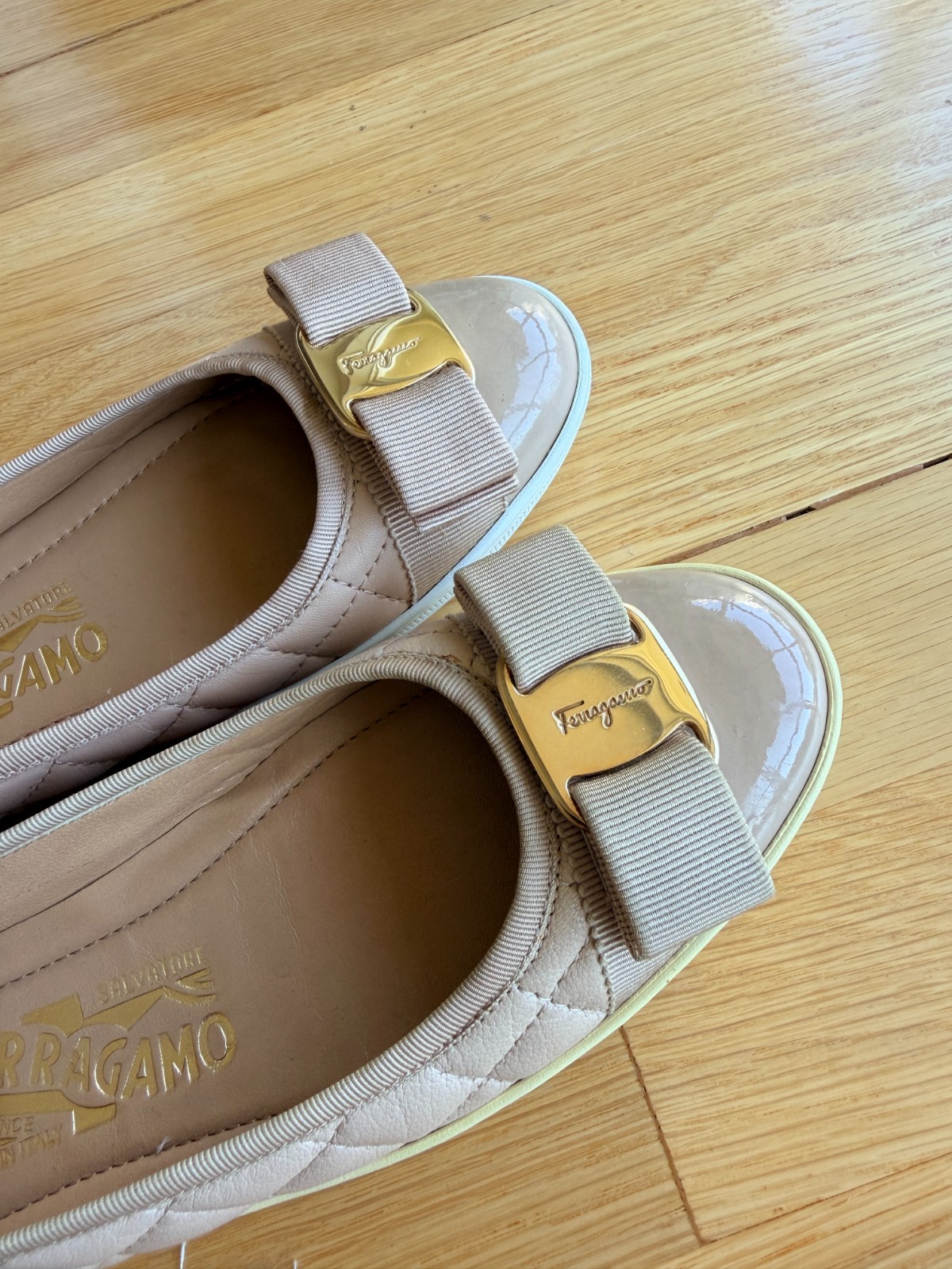 Ferragamo – Ballet Flat – SIZE 5 US
