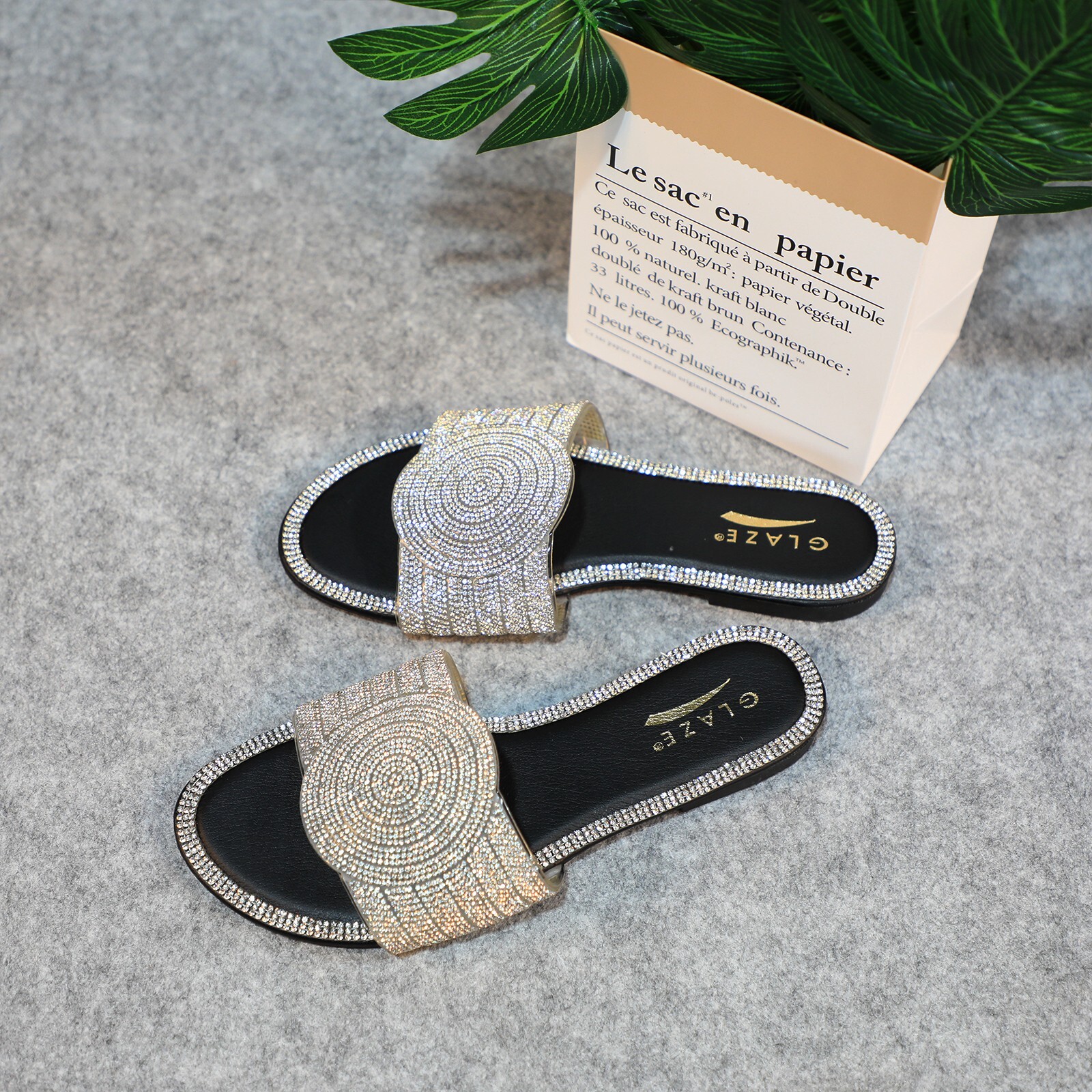 Lurnyet Women’s Rhinestone Slide Sandals Crystal Flat Slip-On Summer Shoes