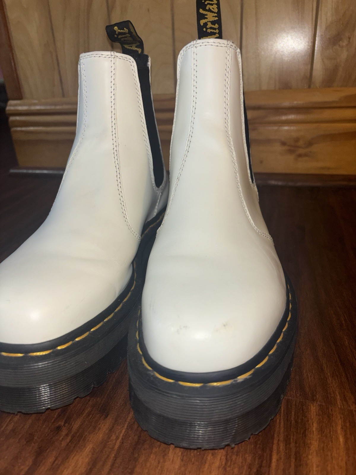 Dr. Martens 2976 Quad Chelsea Platform Boots White Leather Womens US 9