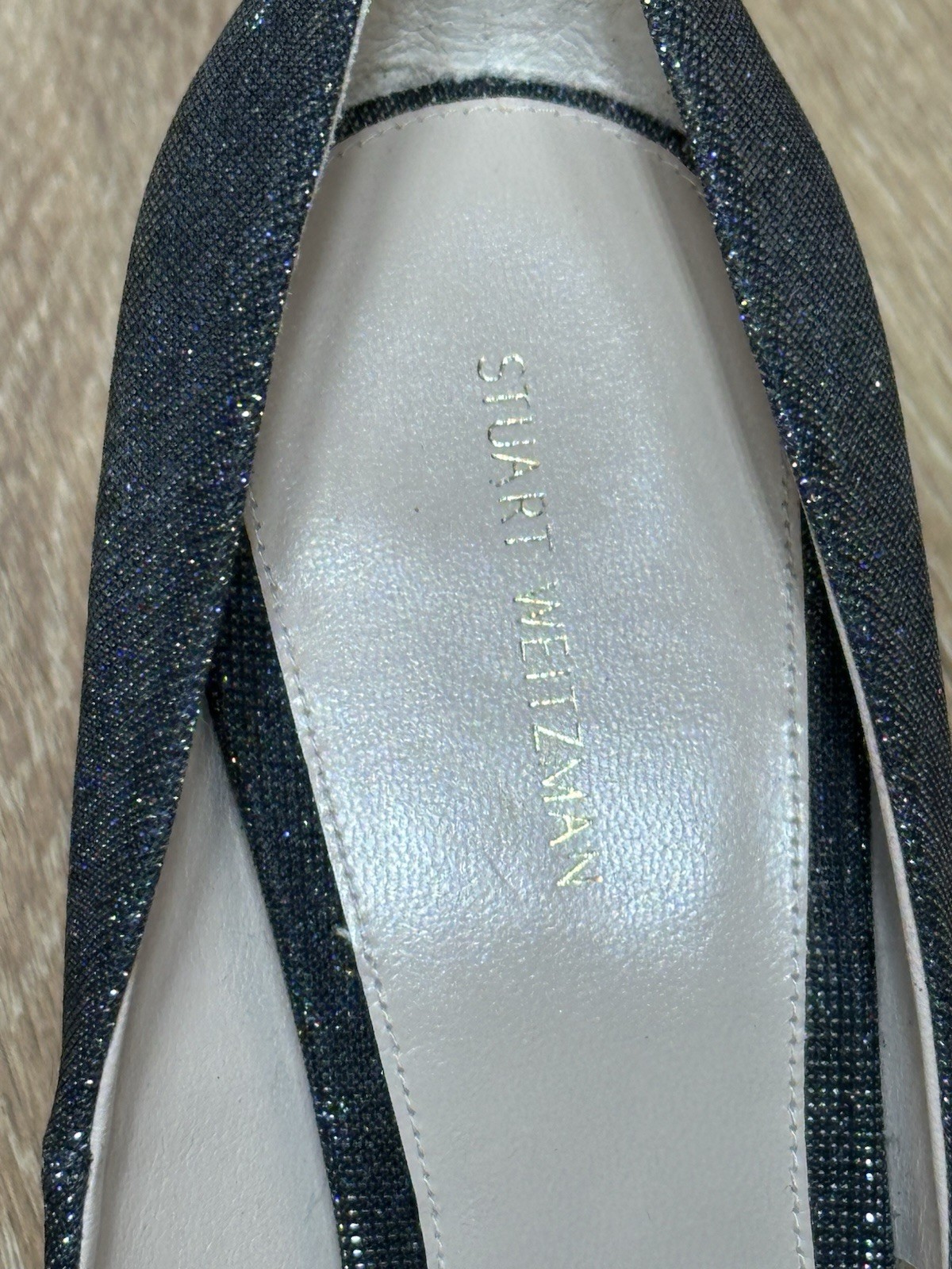 Stuart Weitzman Gunmetal Metallic Black Silver PointedToe Heels 39.5/ 8.5 Pumps