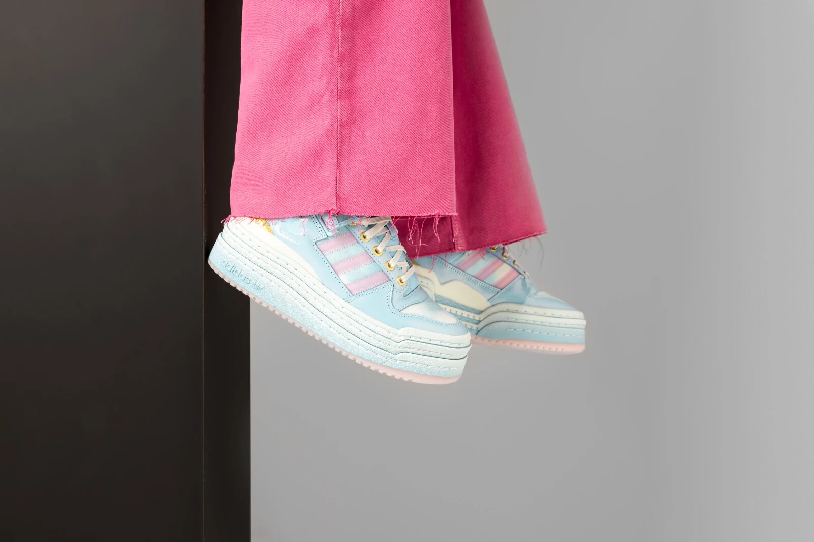 Adidas Triple Platform Disney Shoes Women’s Blue Pink GZ7005 Size 5.5 US✅
