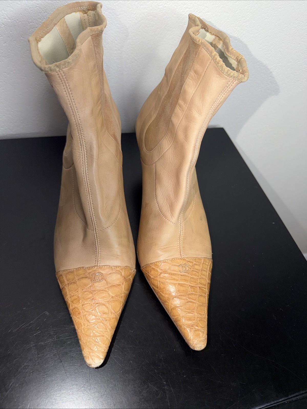 Chanel Brown Leather Pull On Booties Crocodile Print Pointy Toe Sz 38 1/2 US 8.5