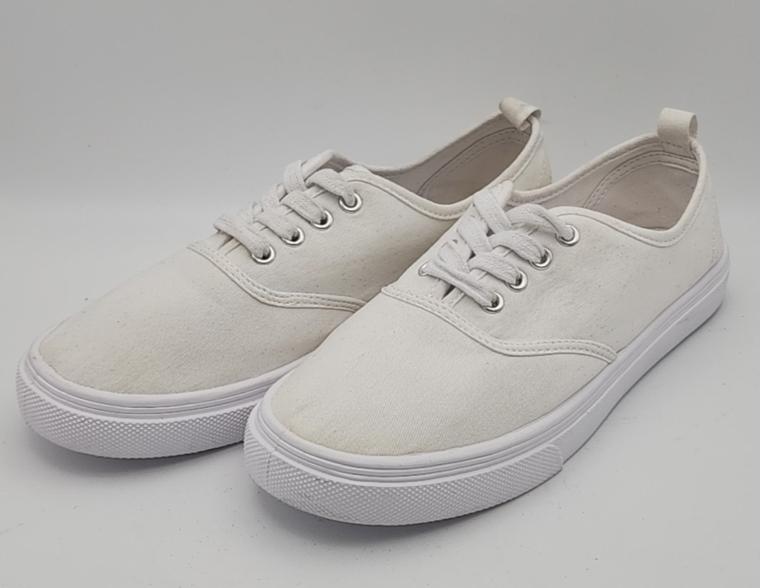 H &M White Canvas Sneakers Gym Shoes Women’s Size 7 SEE DISCRIPTION