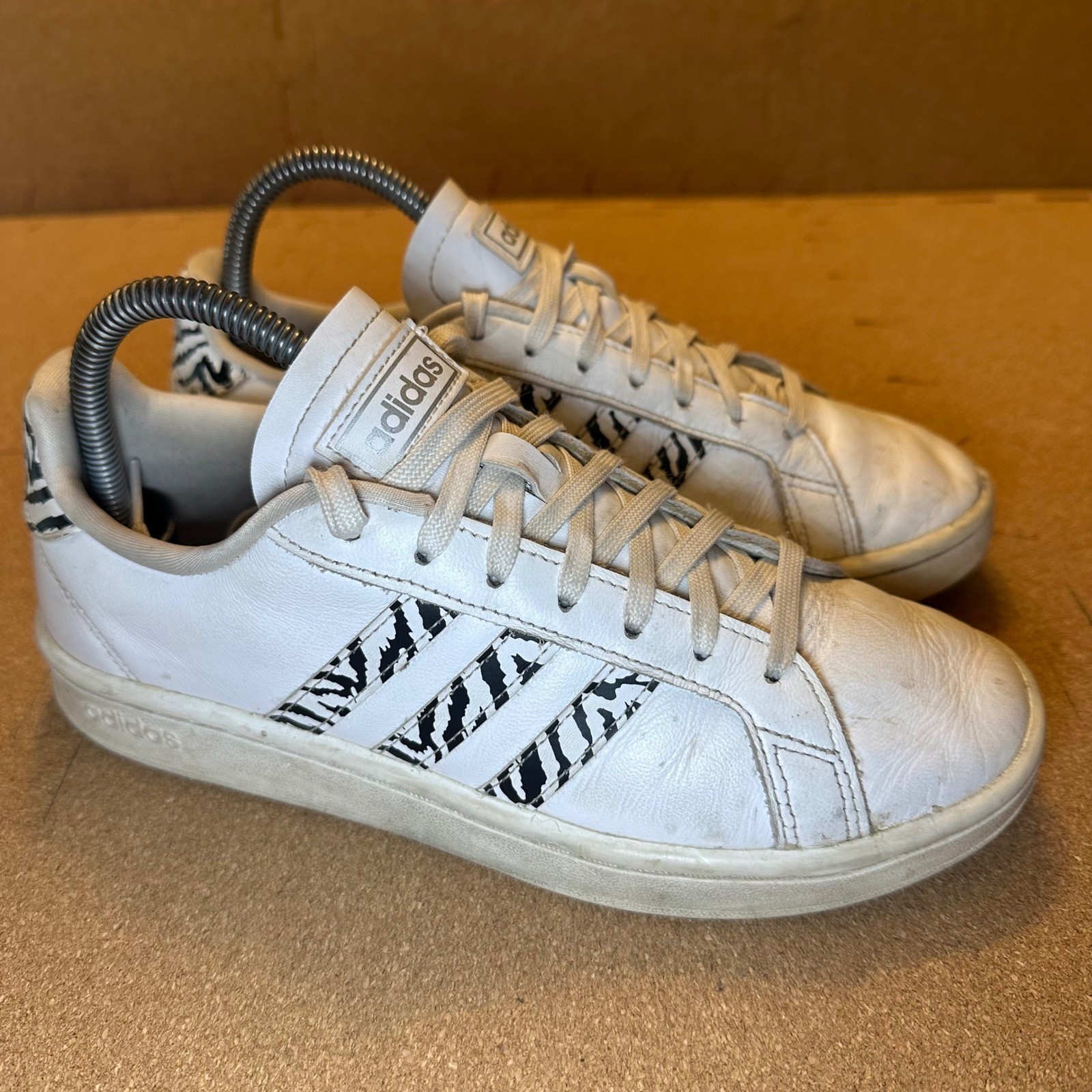 Adidas Grand Court Zebra Print White Leather Sneakers GZ0150 Womens 7.5