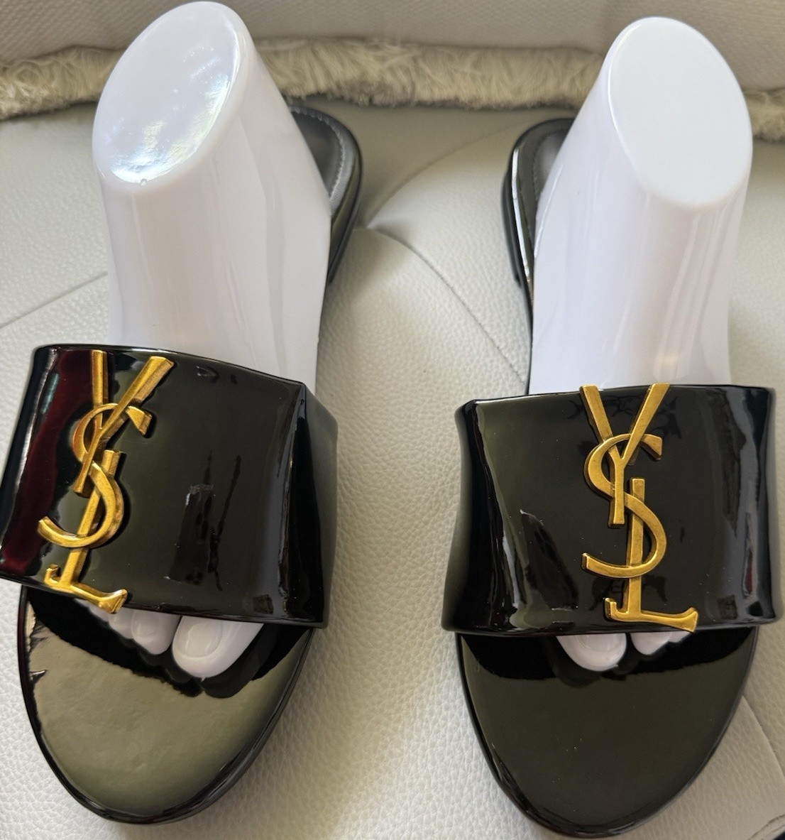 Women’s Black Gold Slide Sandals Logo Metal Accent Slip On Solid Casual 38