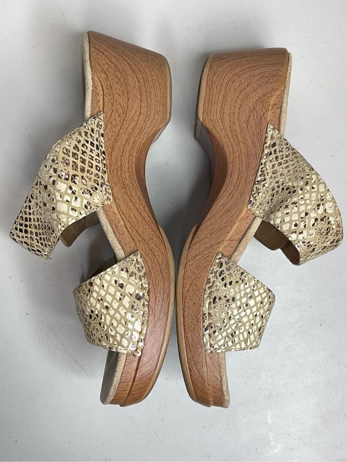 Dansko Sophie Snake Print Wooden Block Heel Sandals Sz 40