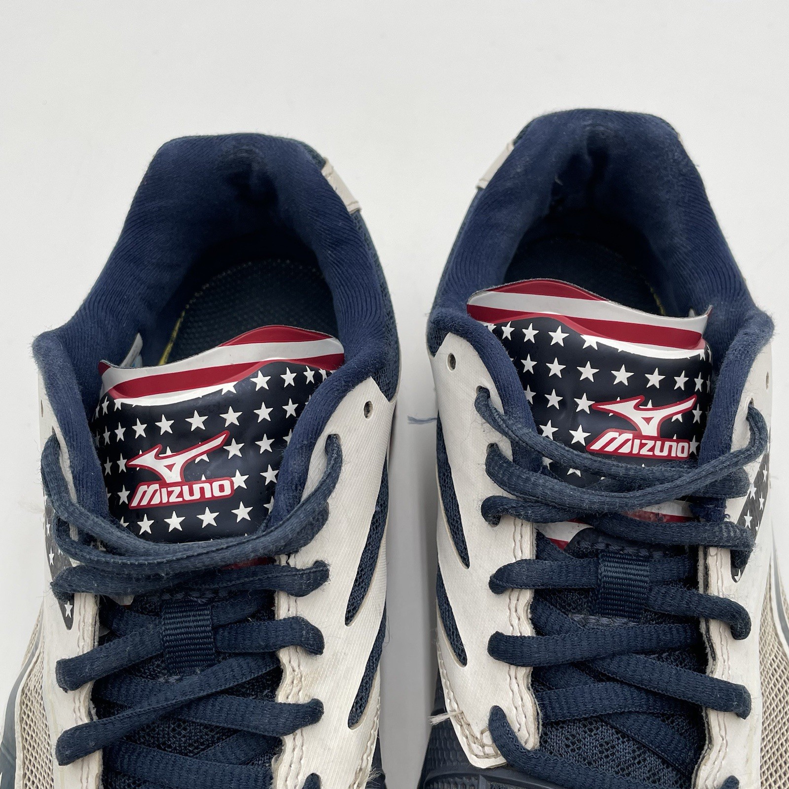 Mizuno Wave Lightning Z3 Womens Size 7 Volleyball Shoes USA FLAG Red White Blue