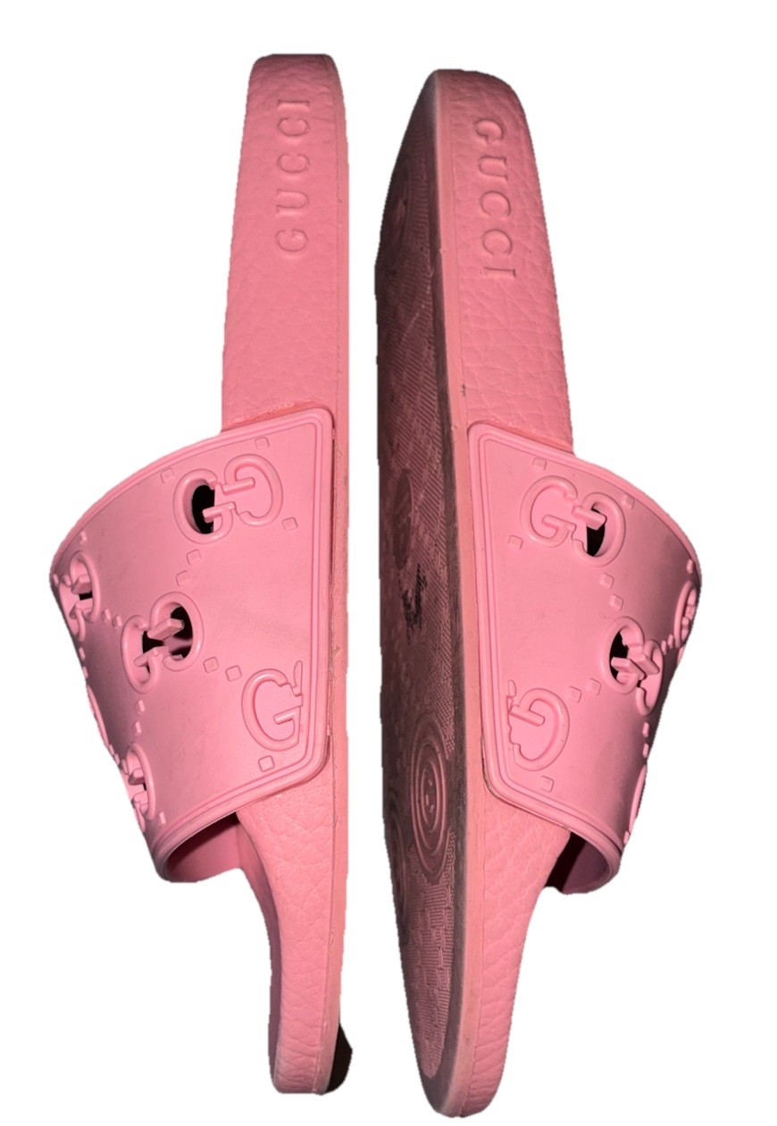 Gucci GG Slide Women’s 5 Rose Box Pink Rubber Perforated Sandals Italy 35