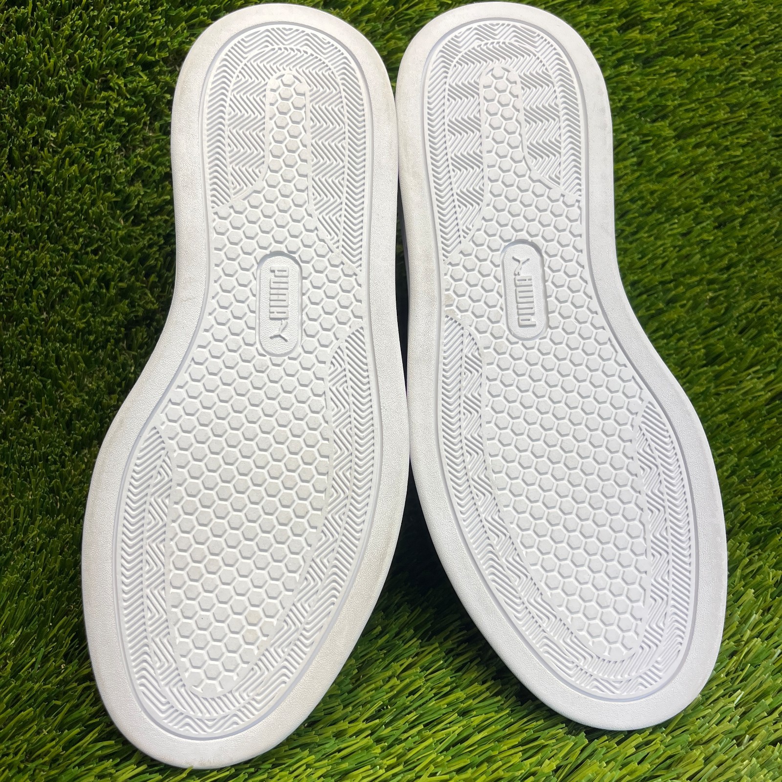 Puma Smash Platform V3 Reptile Womens Size 7.5 White Athletic Shoes Sneakers