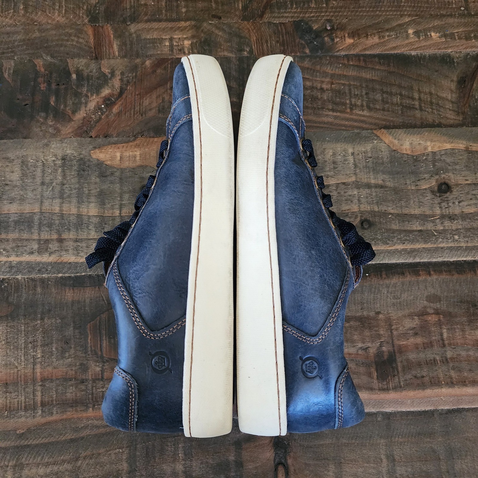 Born Mira Blue Distressed 100% Leather Sneakers Womens 7M, Coastal Casual
