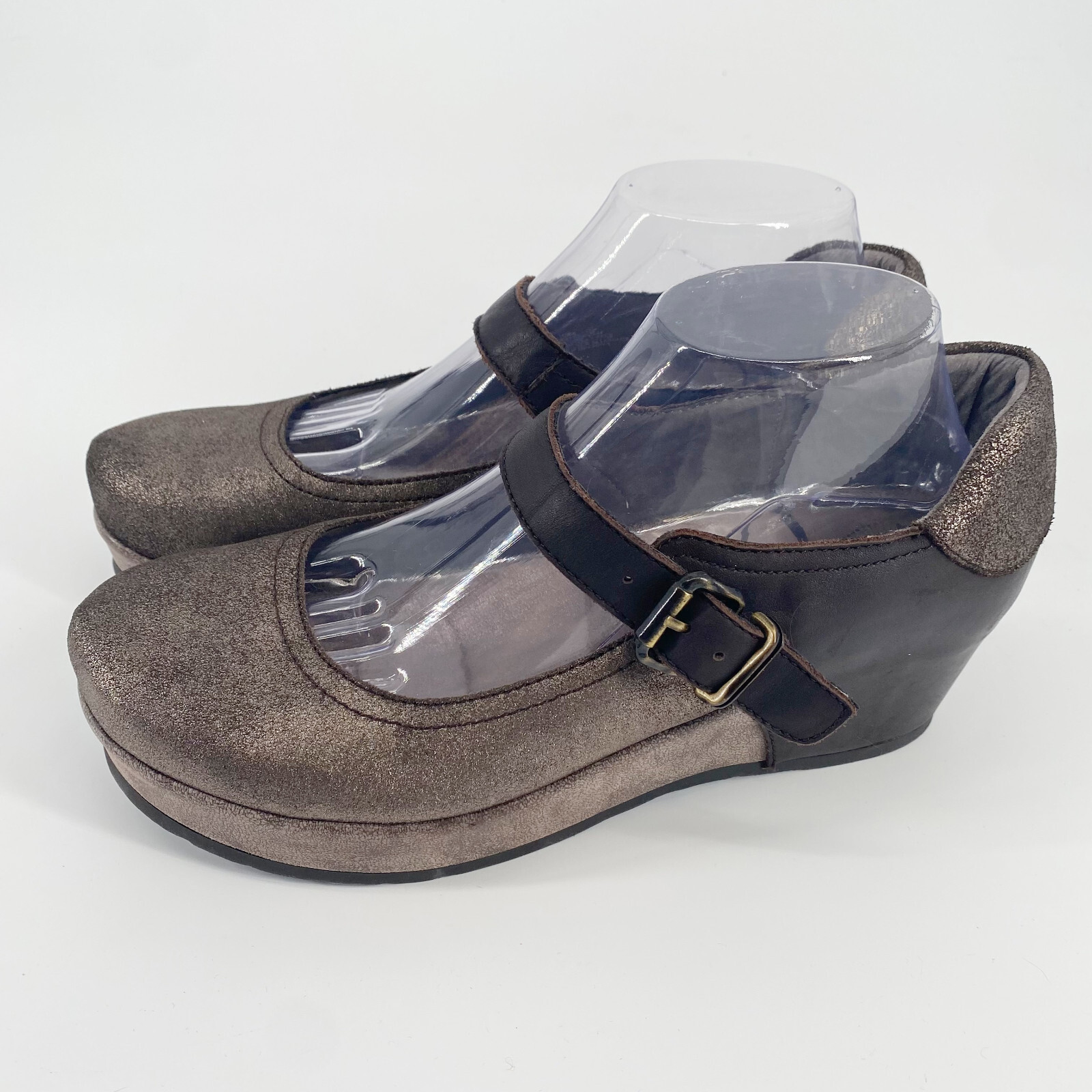 OTBT 10 M Aura Brown Mary Jane Platform Wedge Shimmer Metallic Buckle