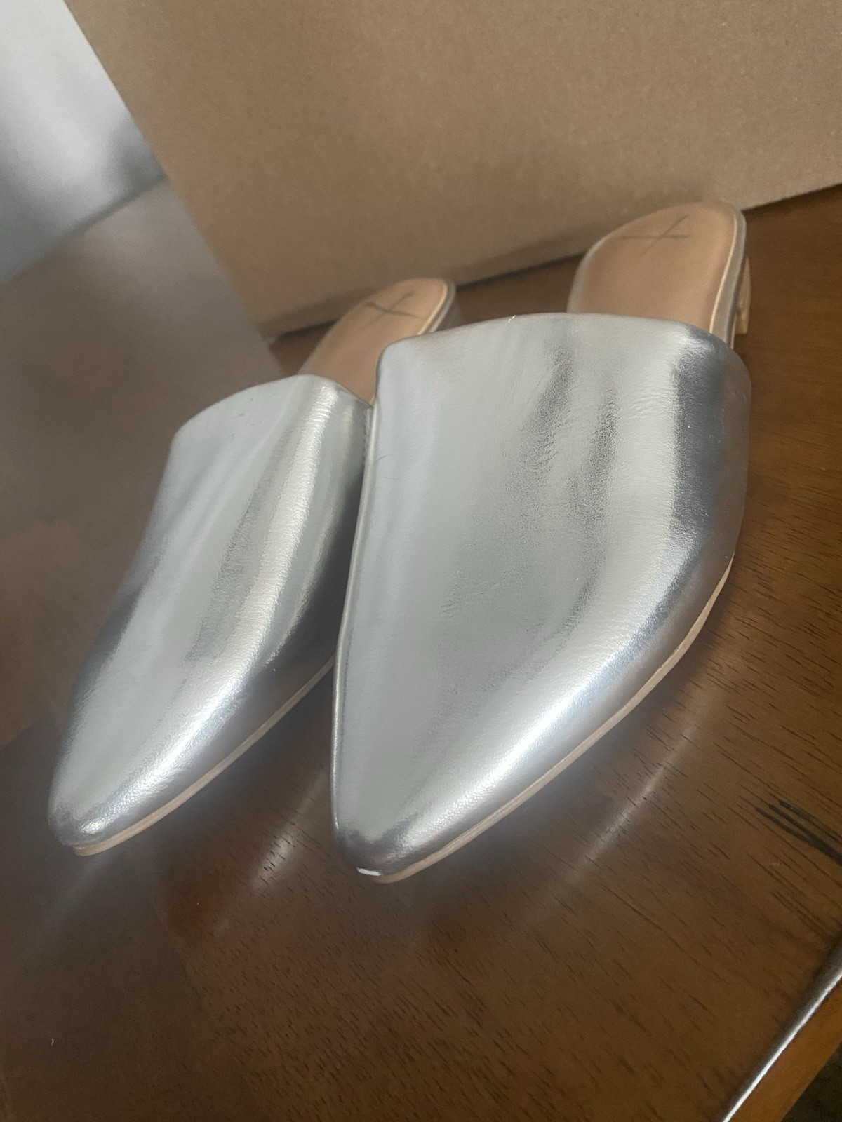 a.n.d Women’s Silver Metallic Pointed Toe Mule Sandals Slip-On Slip Resistant 8