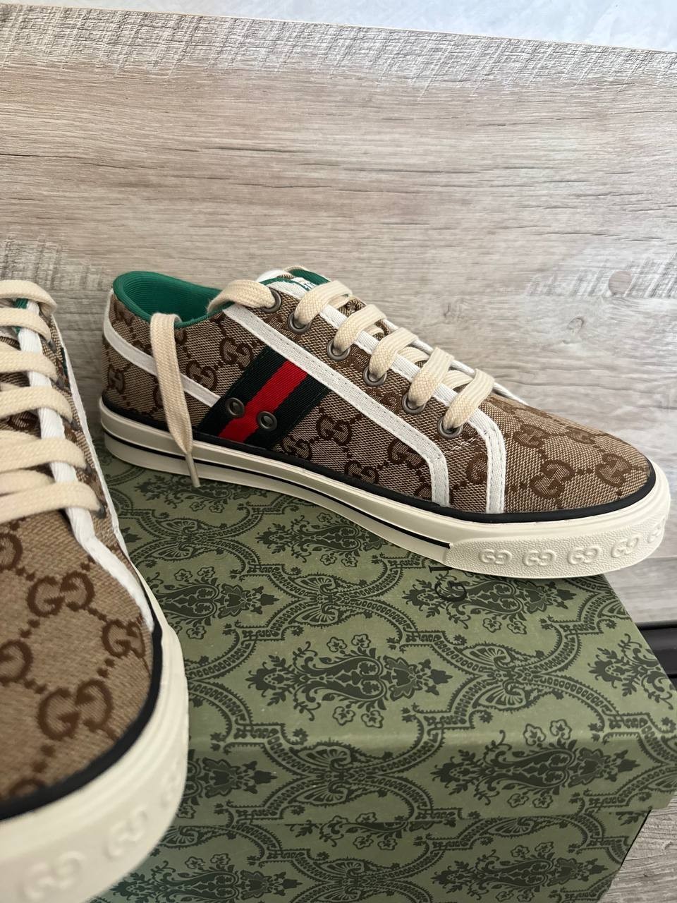 Gucci GG Canvas Low Top Sneakers Beige Monogram Web Stripe Shoes EU 37 US Women’