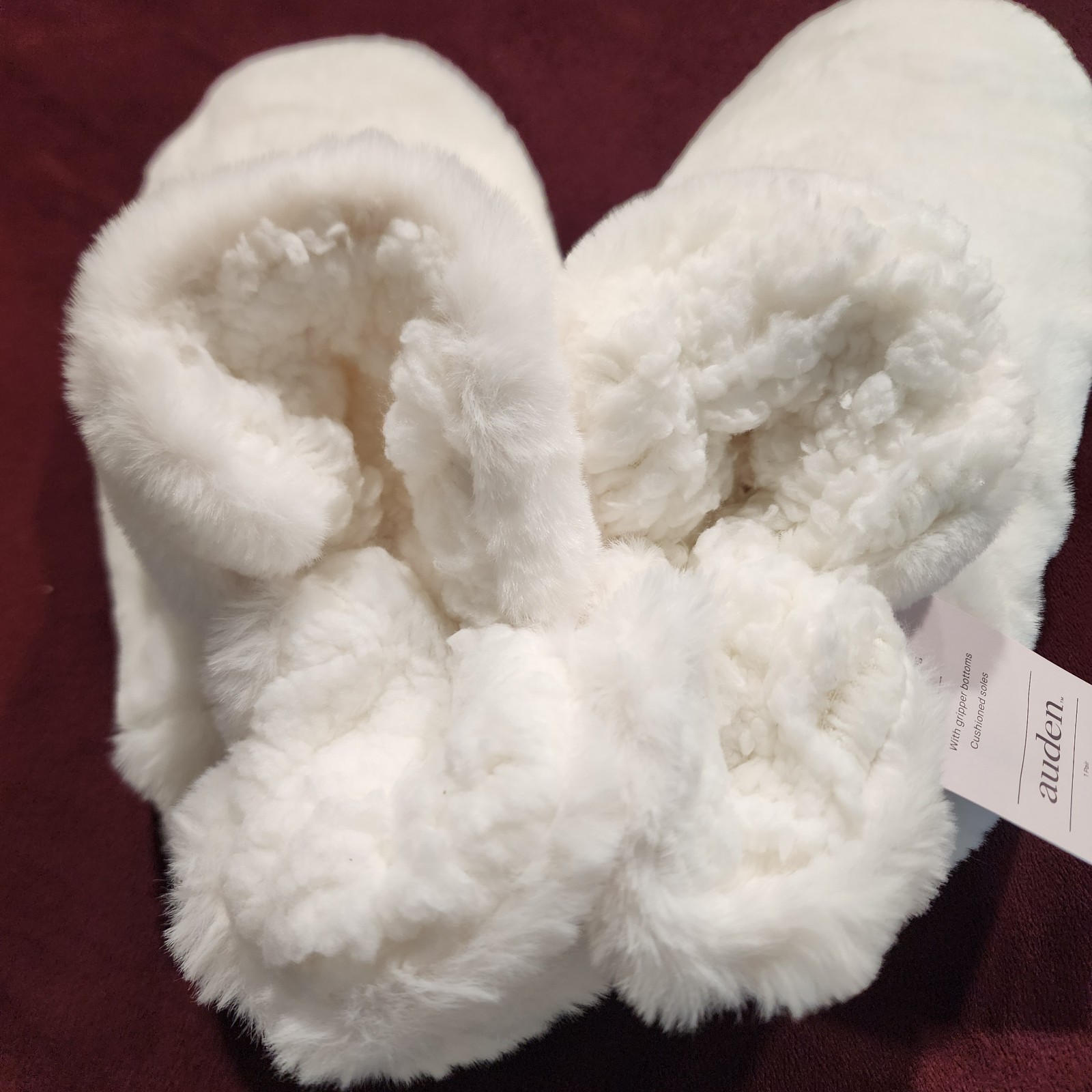 Auden Women’s Faux Fur Booties Slippers Gripper Soles Ivory Size M/L 8–10 NWT