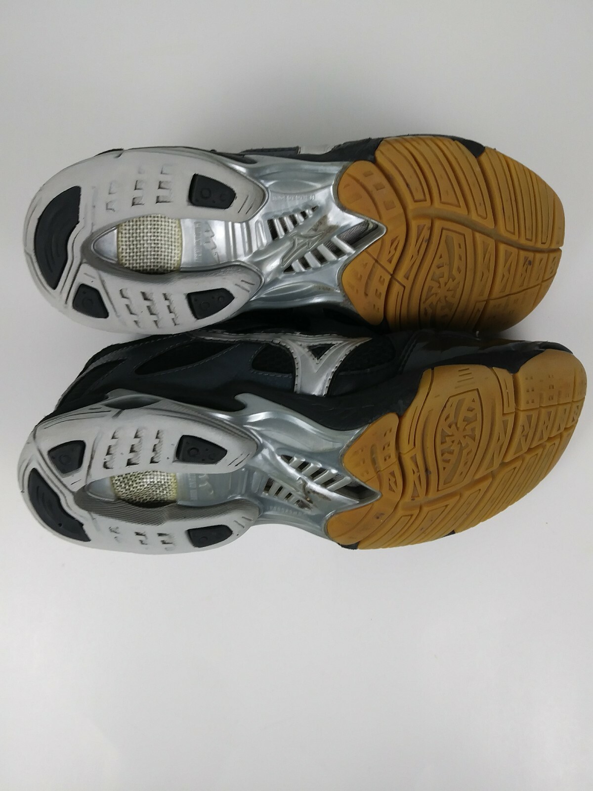 Mizuno Wave Bolt 4 Womens Volleyball Shoes Black/Silver Size 8.5W EUC