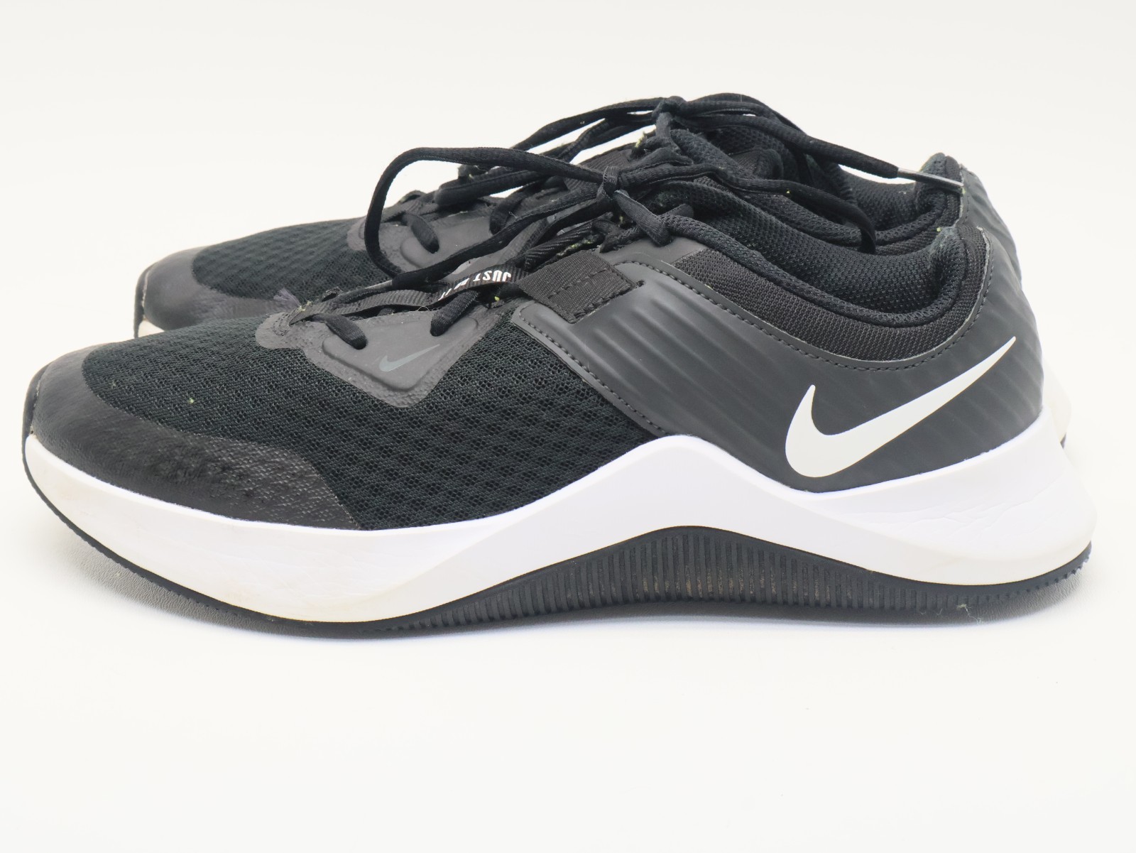 Nike Womens MC Trainer CU3584-004 Black White Lace-Up Sneaker Shoes Size 11