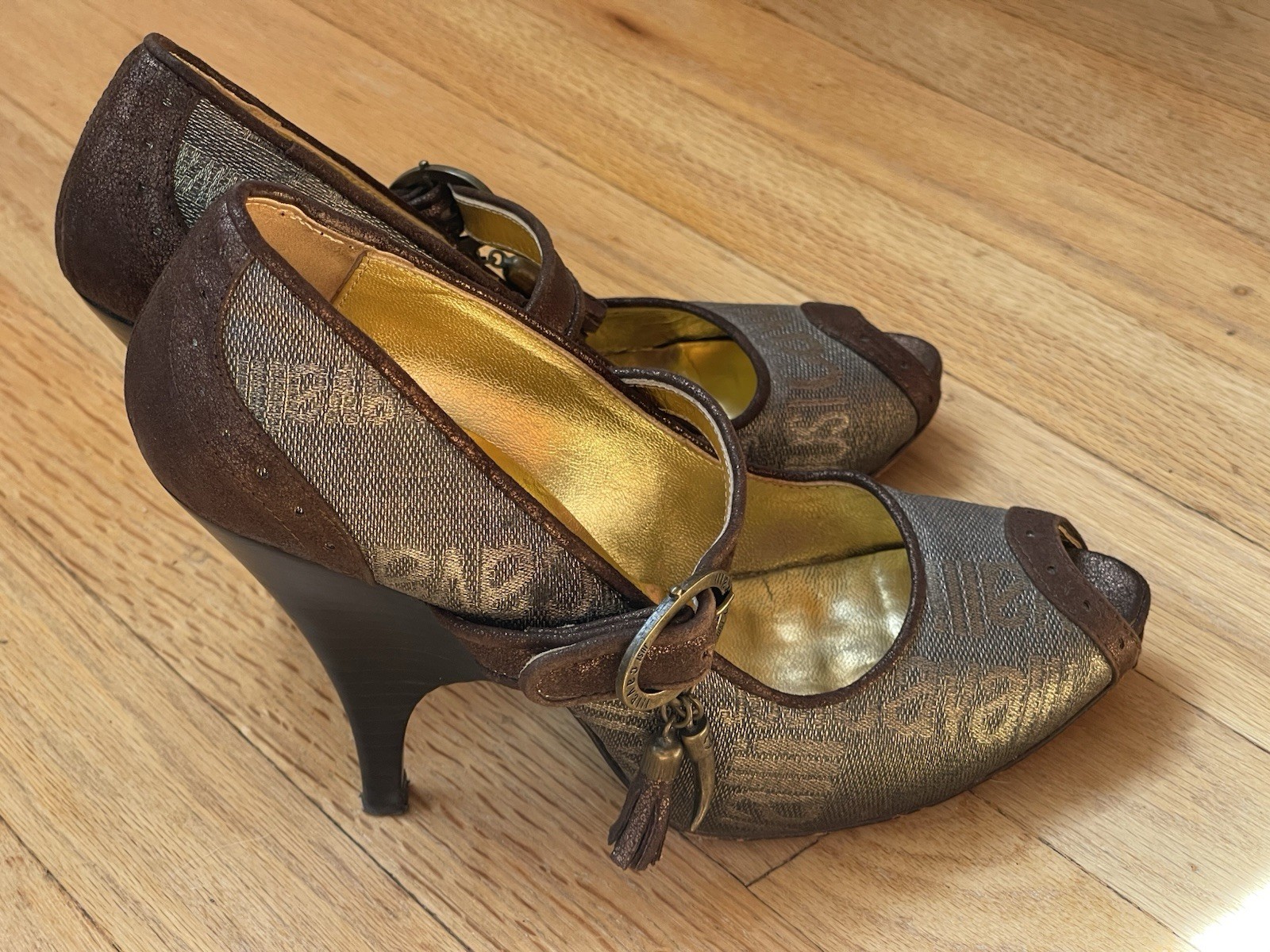 Just Cavalli Gold, Bronze Tassel Buckle Heel Pumps Women Shoes Sz8 Made in Italy