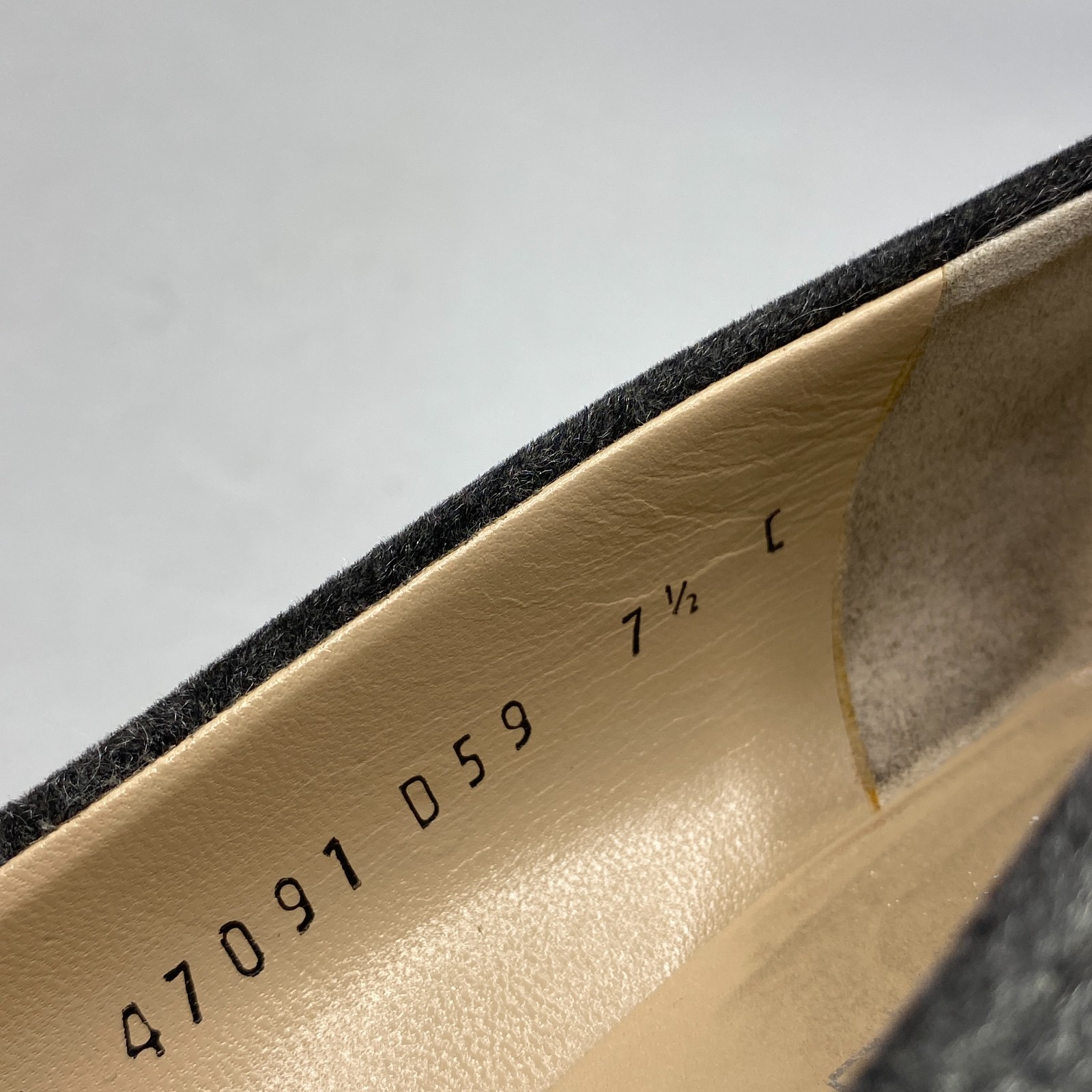 Salvatore Ferragamo Pumps Women’s 7.5 Gray Formal Business Career Slip On