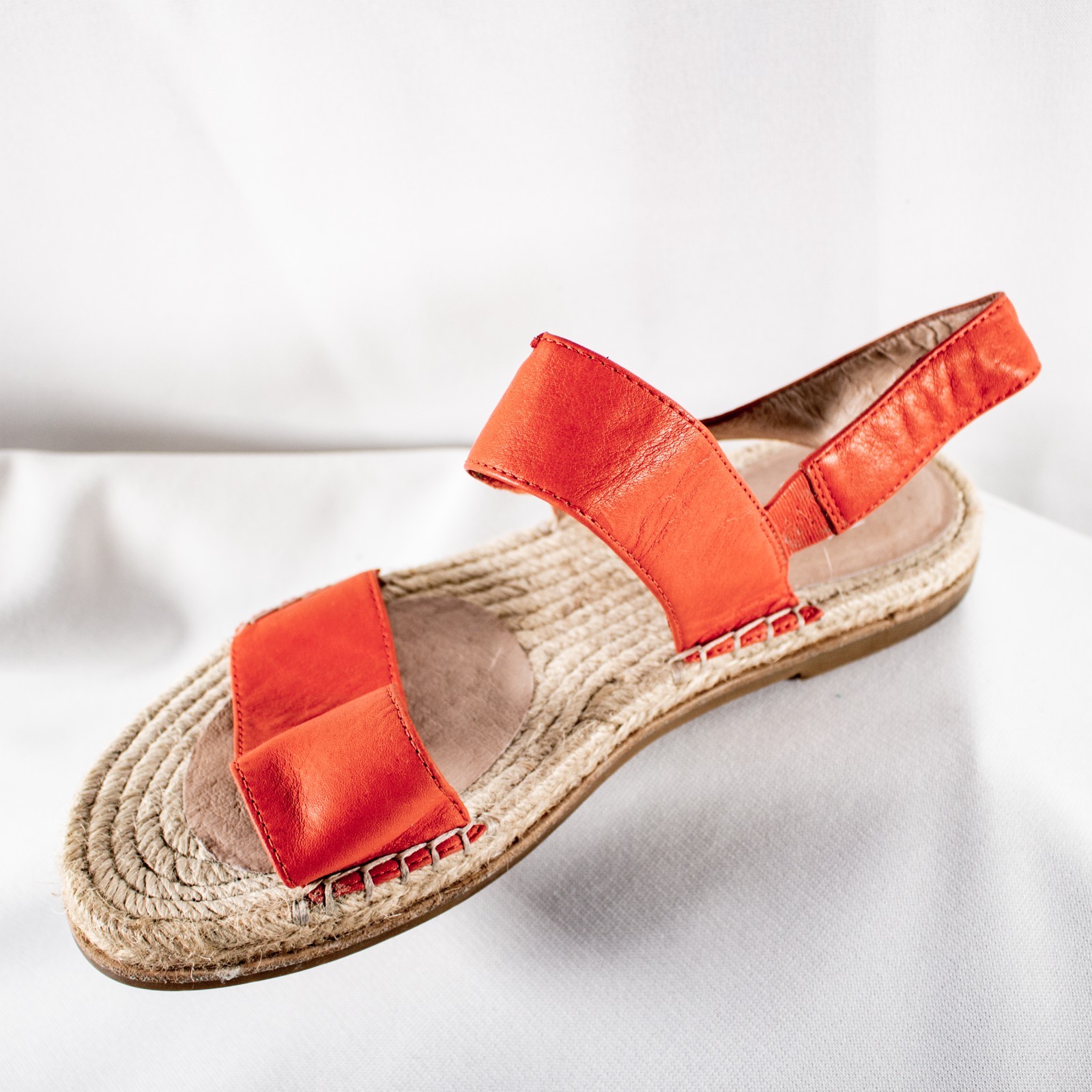 EILEEN FISHER New Orange Beige Solid Women Genuine Leather Flat Sandals Size 8.5