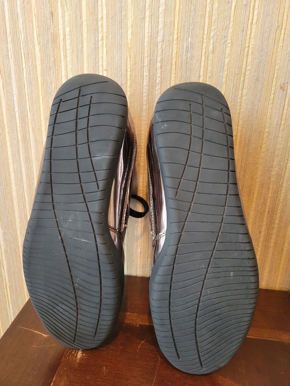 Steve Madden Dobson Pewter Low-top Sneakers NWOT Women’s Size 9