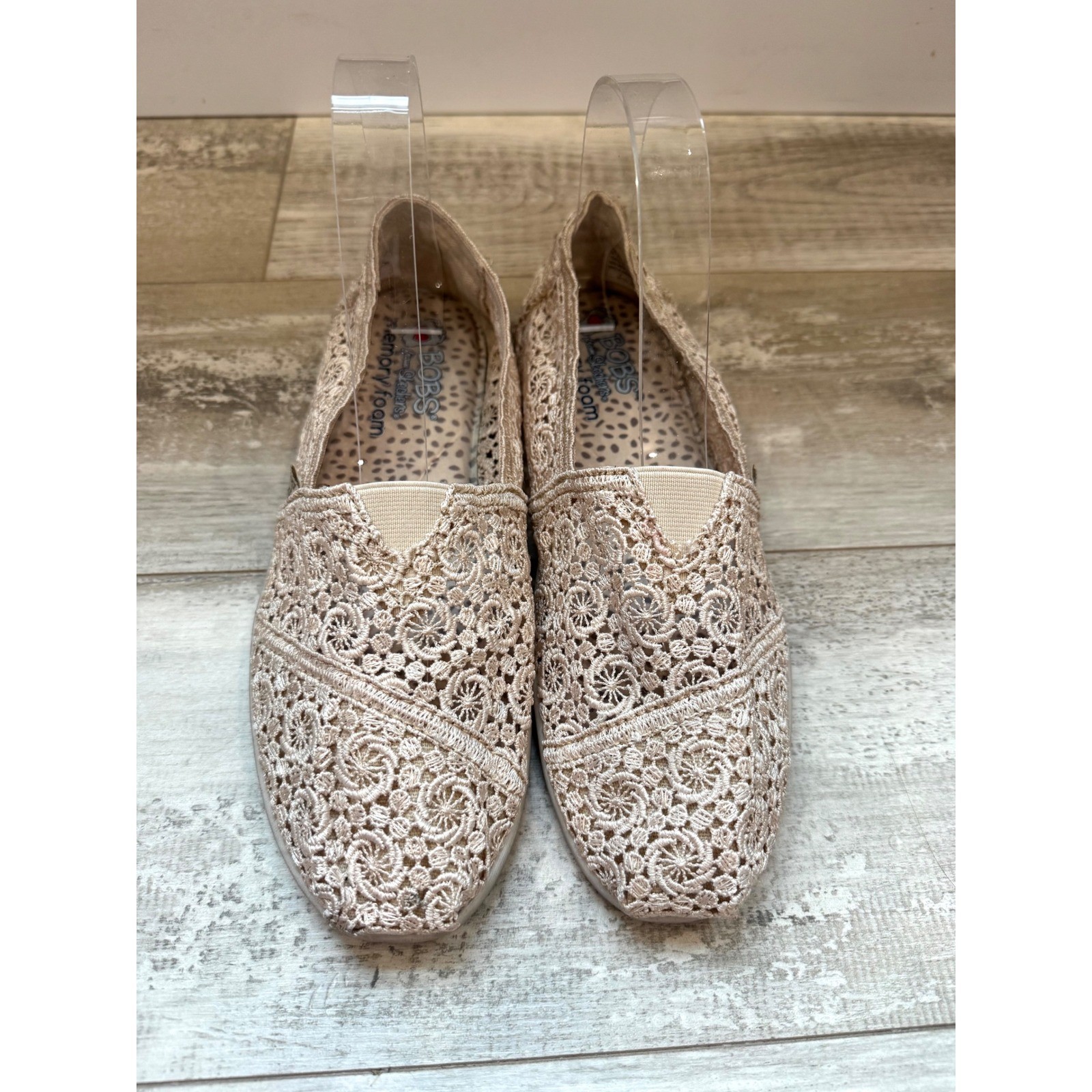 Skechers BOBS Crochet Slip-On Flats Beige Memory Foam Cottagecore Size 7.5 Boho