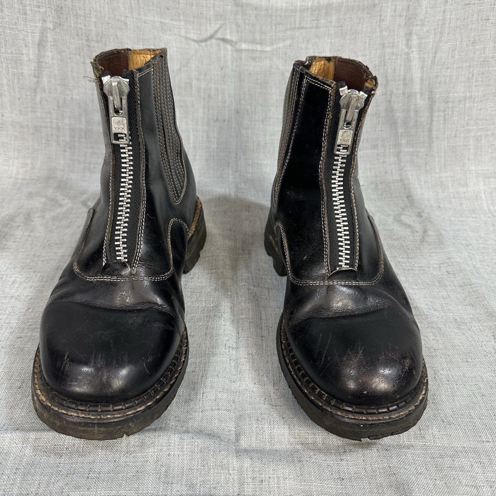 Fluevog Angel Ankle Zip Front black leather boots SIZE M 8 W 10 Rare Distressed