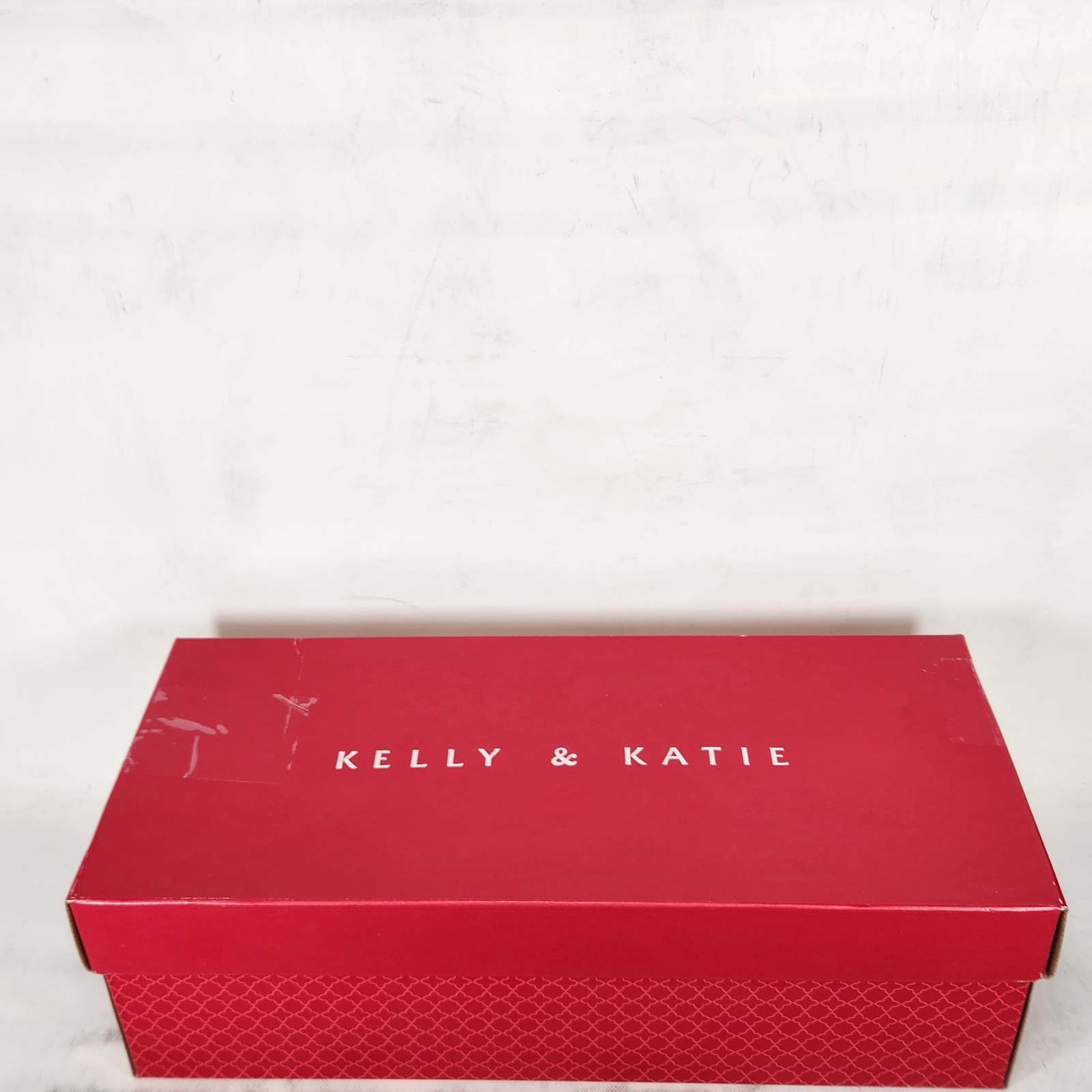 7.5 WOM – Kelly & Katie Tajah – Navy / Off White Stripe Knit