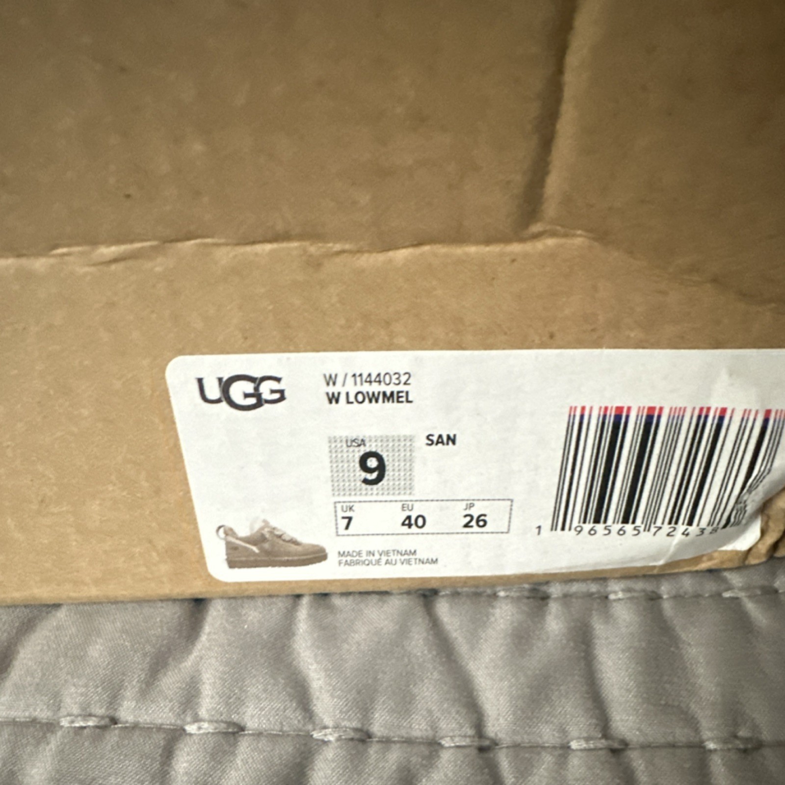 UGG W LOWMEL Beige Suede Mesh Comfort Sneakers Women’s Size 9 Faux Fur Lined