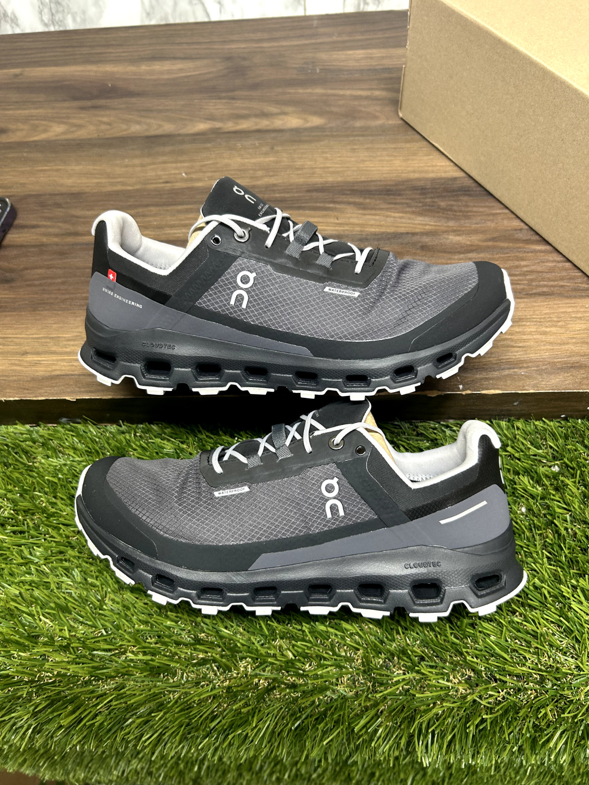 ON CLOUDVISTA Women’s Eclipse Black Waterproof Athletic Shoes Size 11 NEW 1