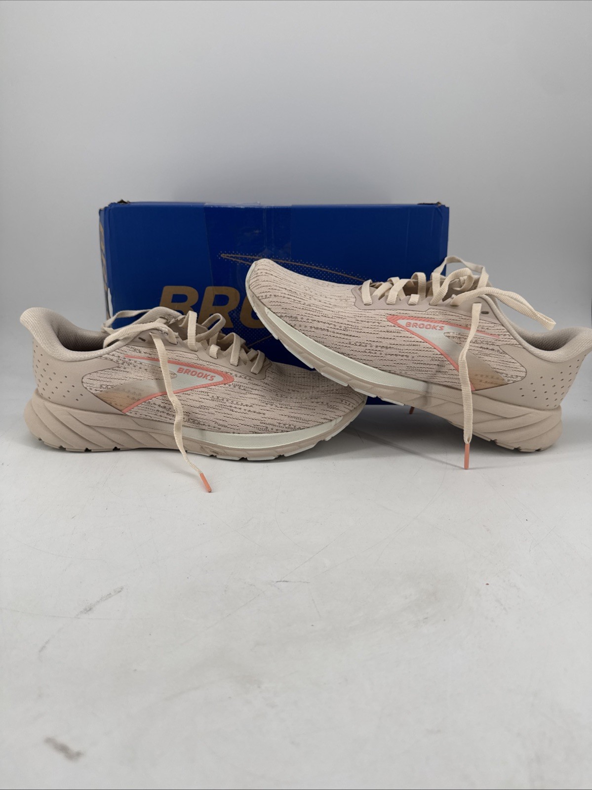 Brooks Anthem 7 Women’s Size 9 Almond/Grey/Desert Flower Running Shoes(A609)
