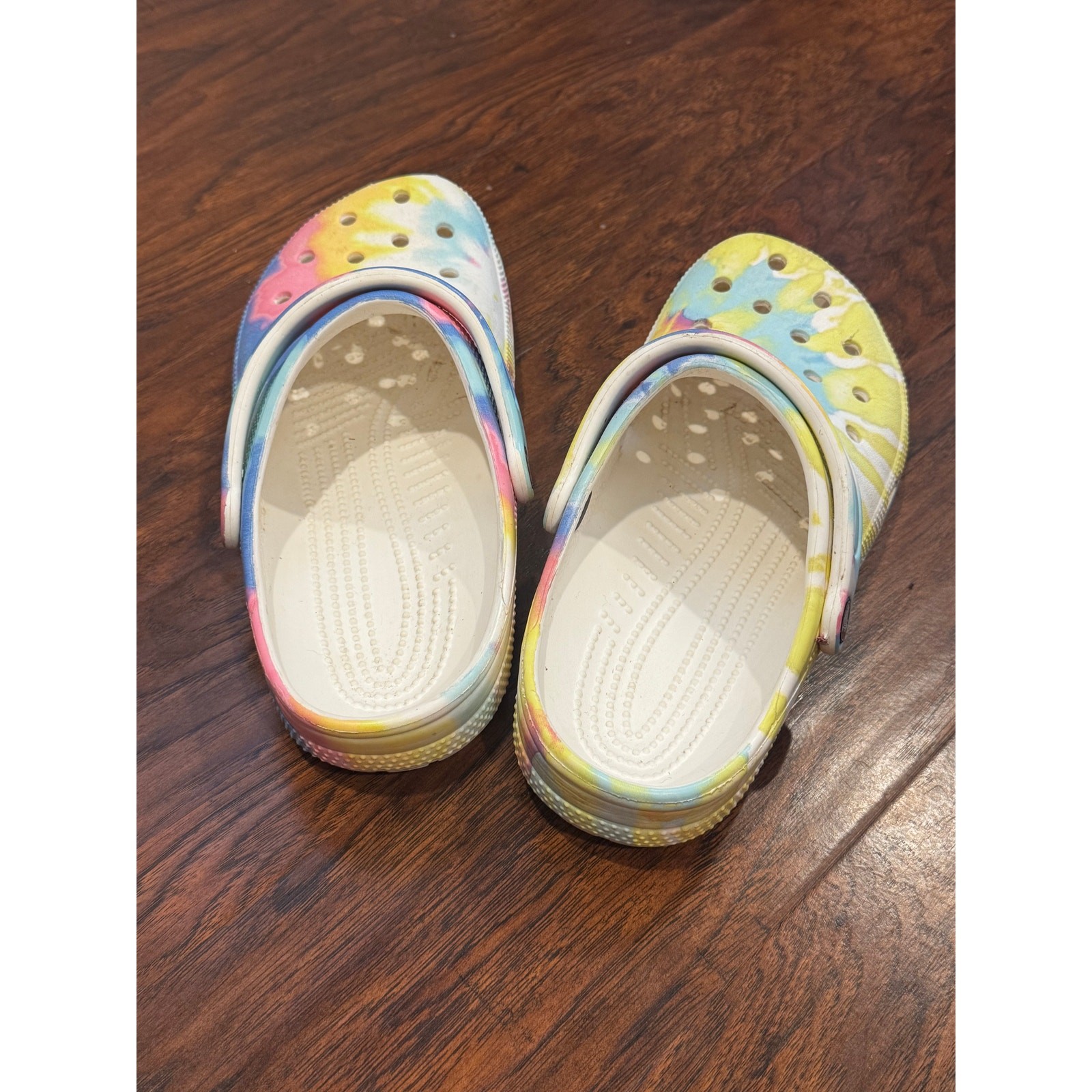 Tie Dye Graphic Pattern Multicolored Pastel Crocs W 10 M 8 Slip On Shoes Clogs