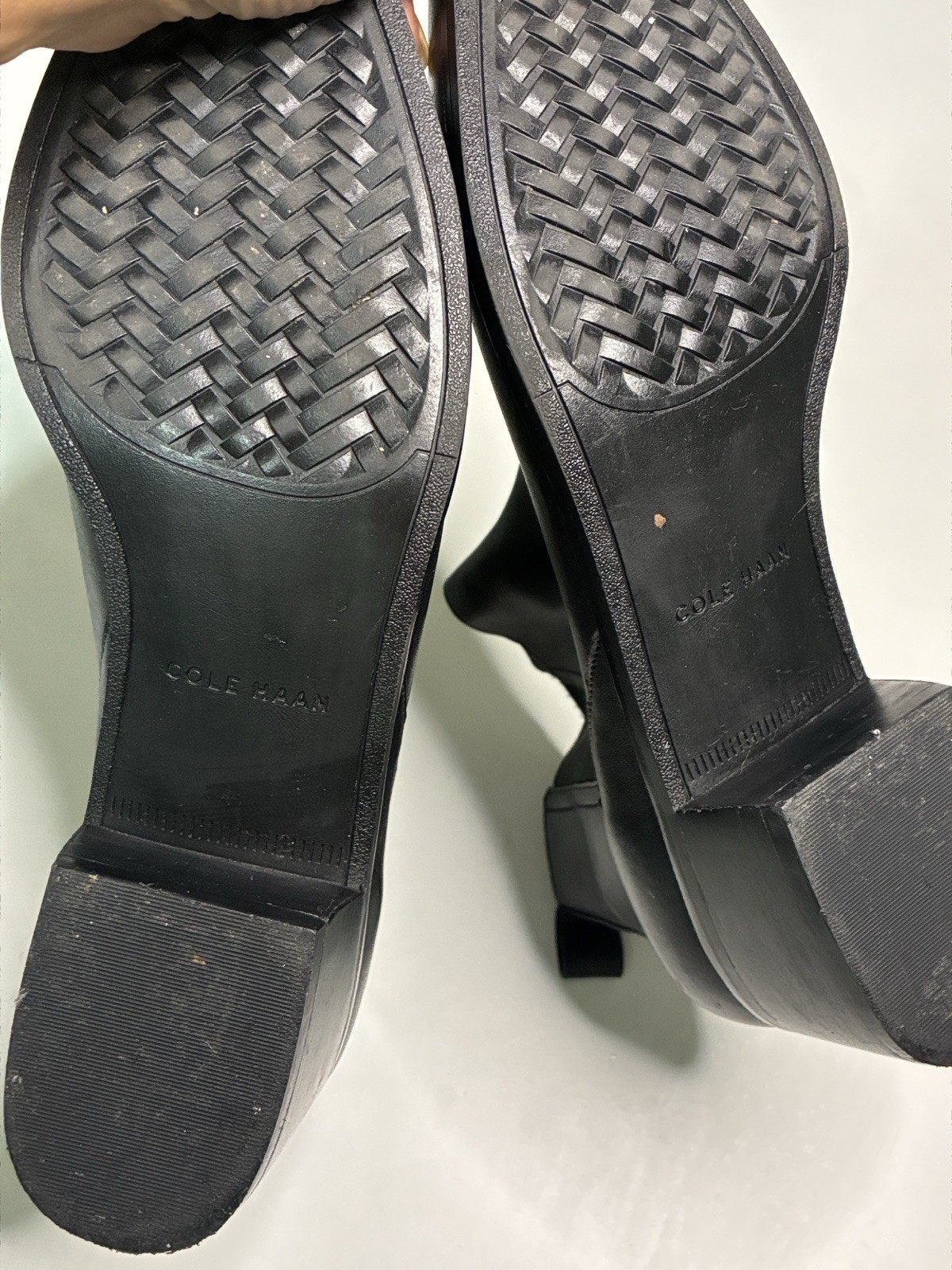 Cole Haan Black Leather Chelsea Ankle Booties Elastic Gore Pointed Toe 9.5B