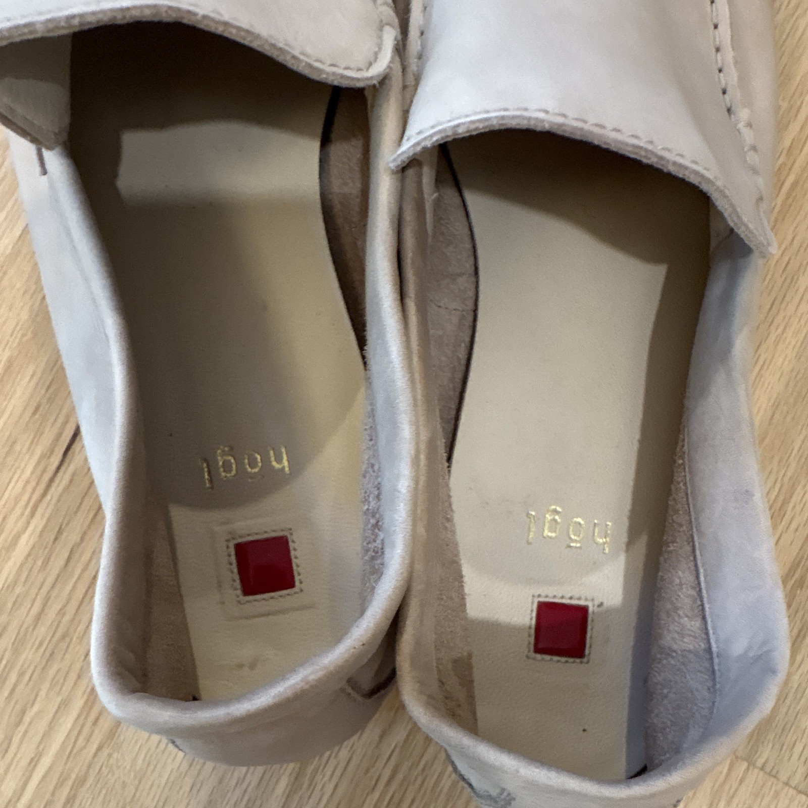 Högl Women’s Beige Leather Loafer Flats Slip-On Round Toe Logo US 8