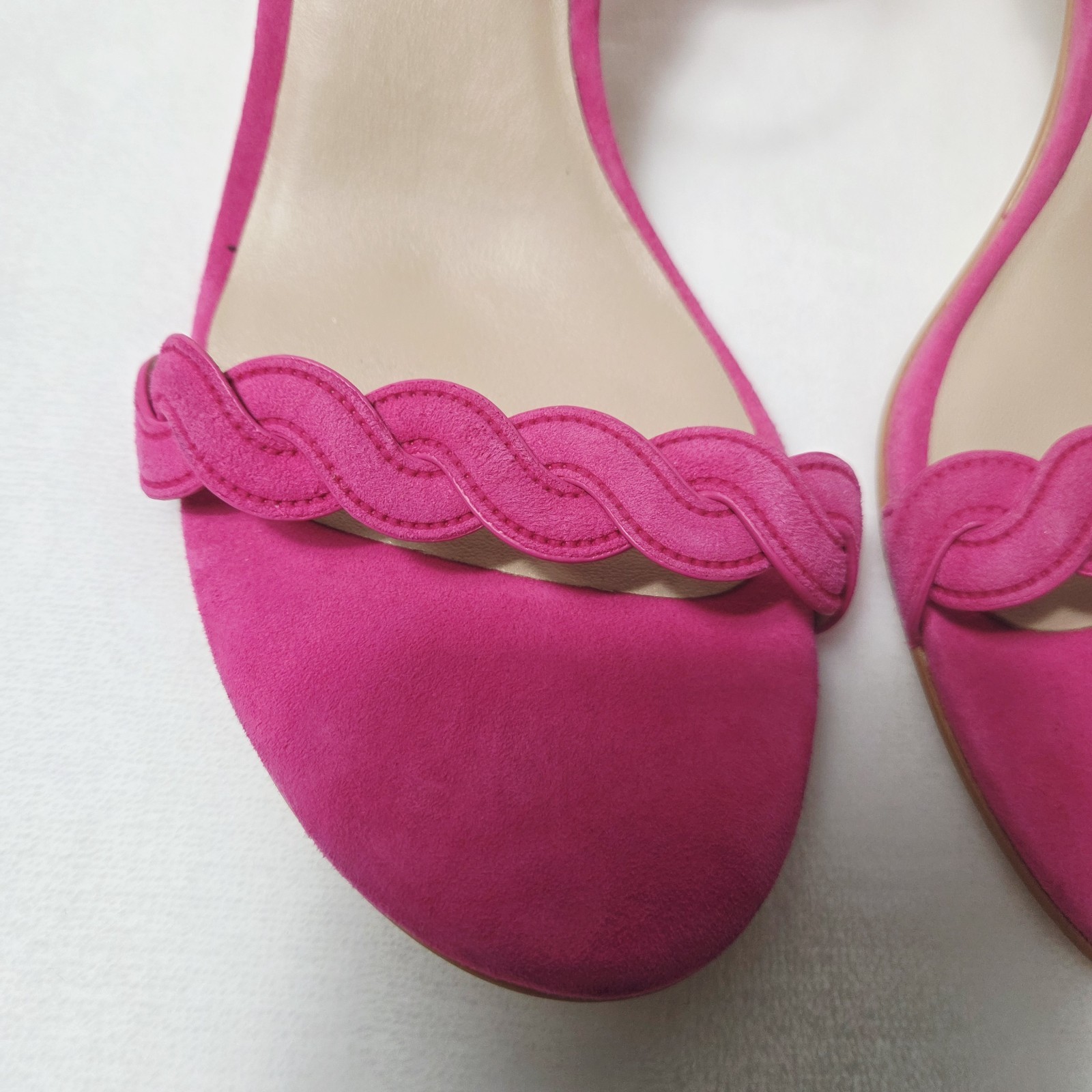 Stuart Weitzman Dancer Twistie 100 Pink Suede Sandal Size 9,5