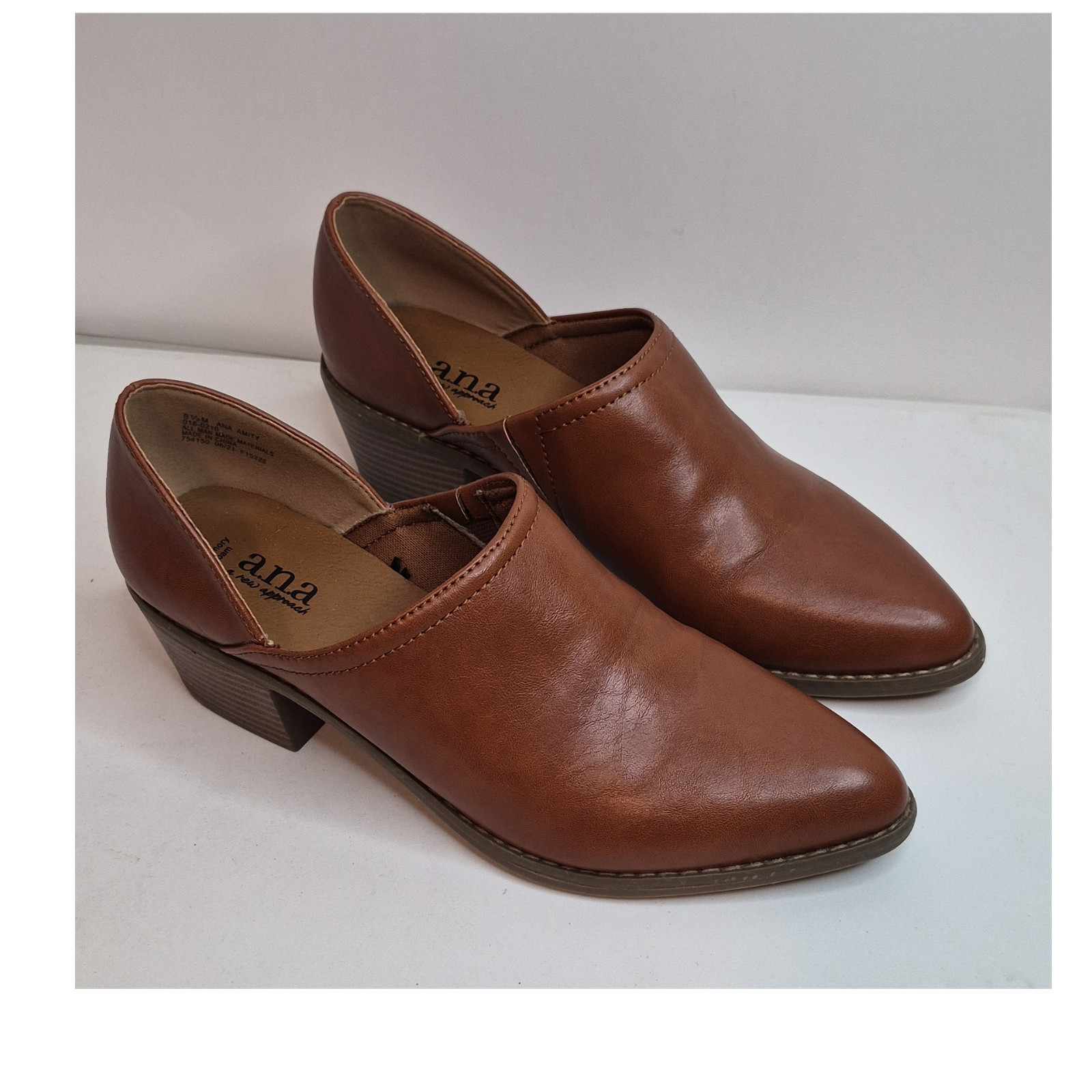 a.n.a ANA AMITY Brown Memory Foam Slip-On Block Heel Ankle Bootie 8.5M