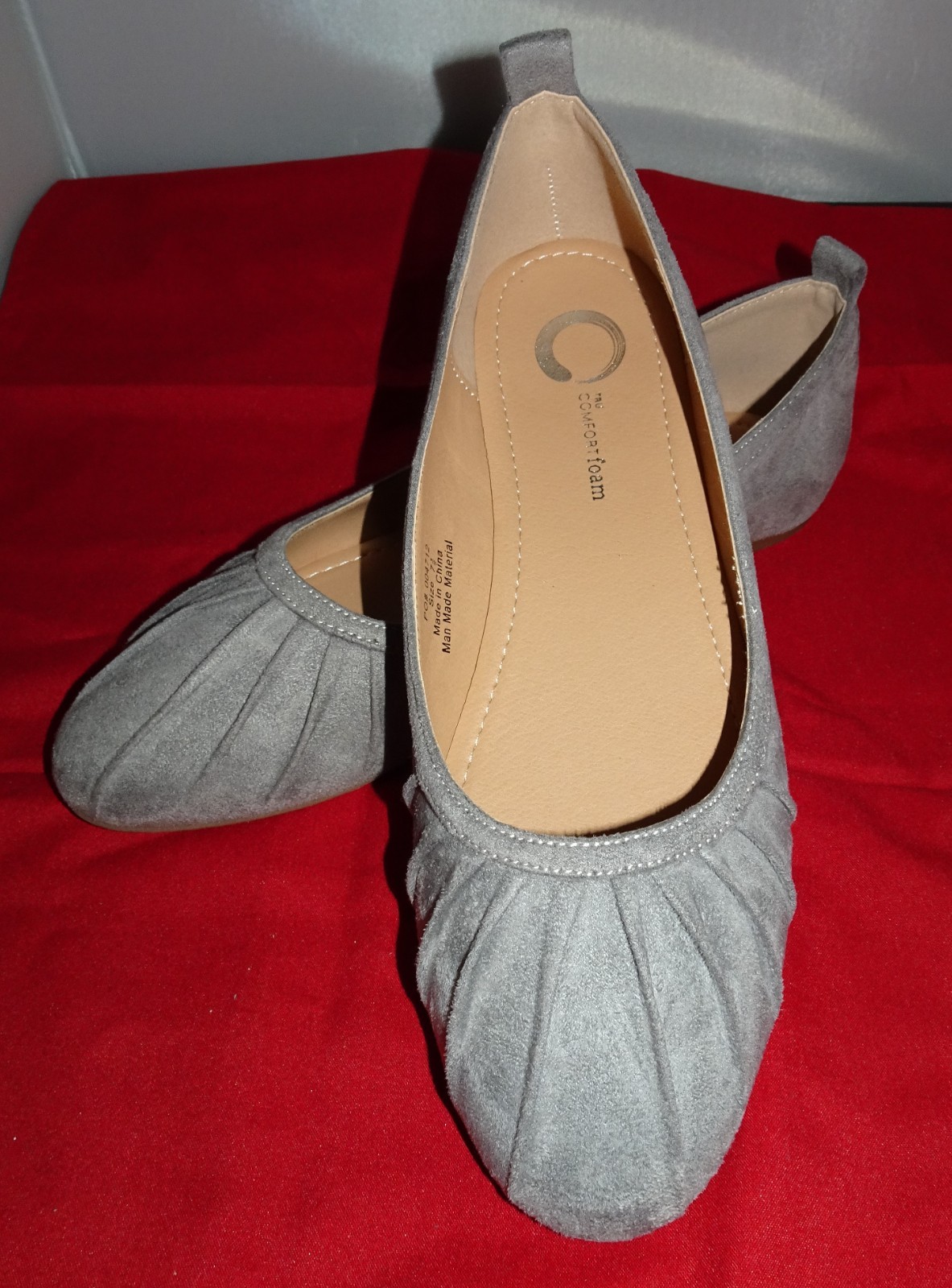 TRU Comfort Foam Women’s Grey Tannya Faux Suede Ballet Flats Size 7.5 NEW