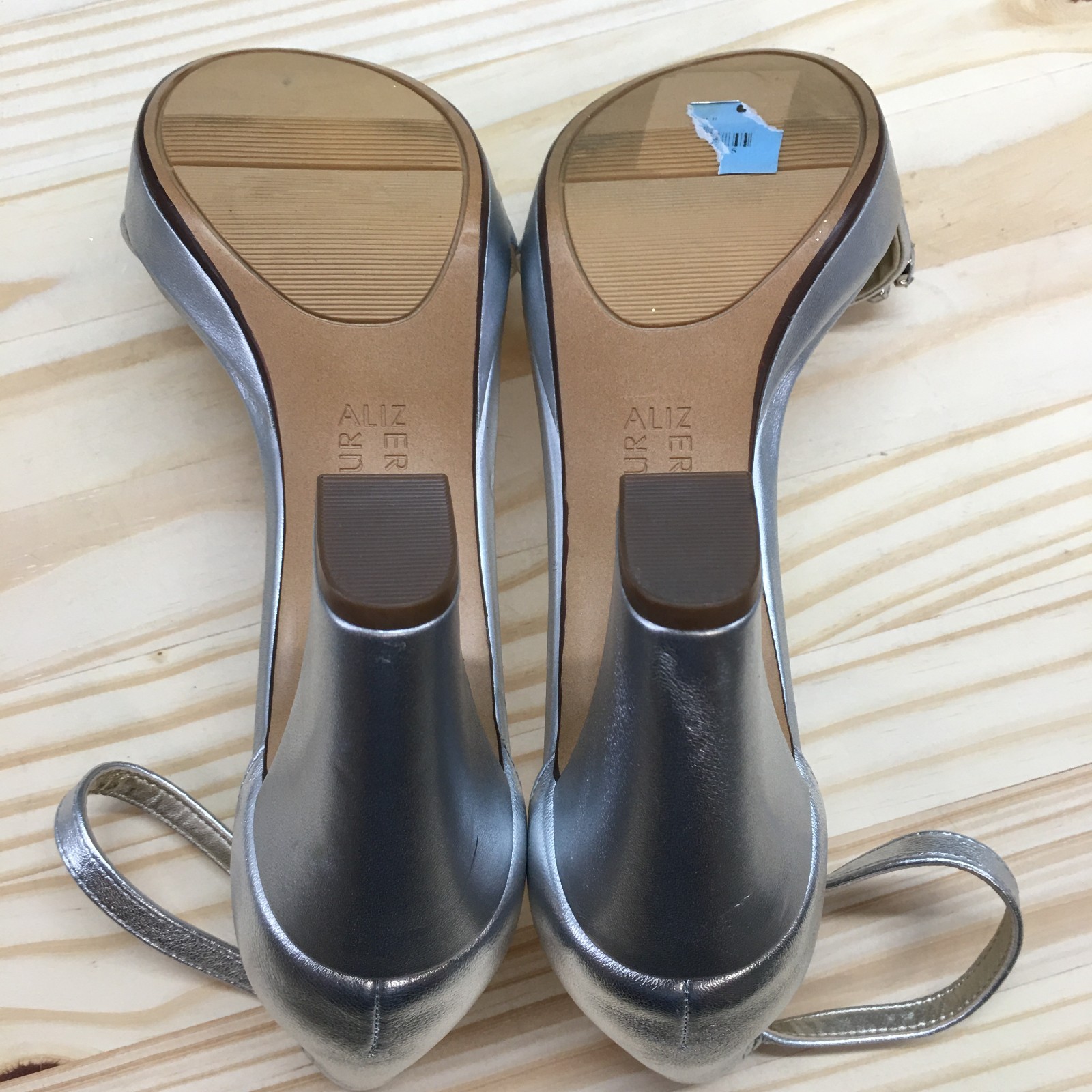 Naturalizer Sandals Womens 9M Cassano Ankle Strap Silver Leather Cone Heels NEW