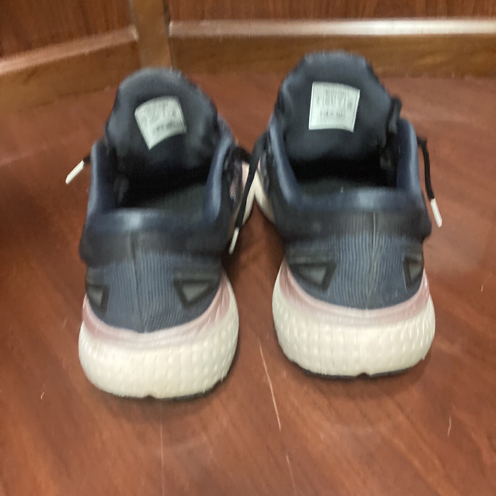 Women’s Running Shoes Size 9 – Brooks Glycerin GTS 19 Black/Metallic/Ombre