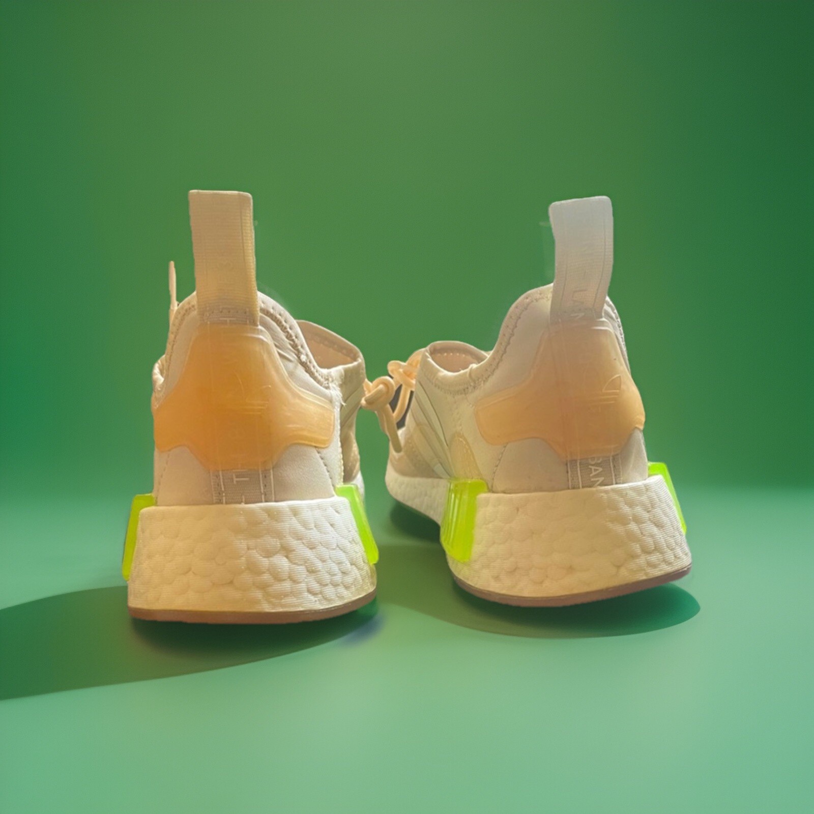 ADIDAS NMD- R1 WOMEN
