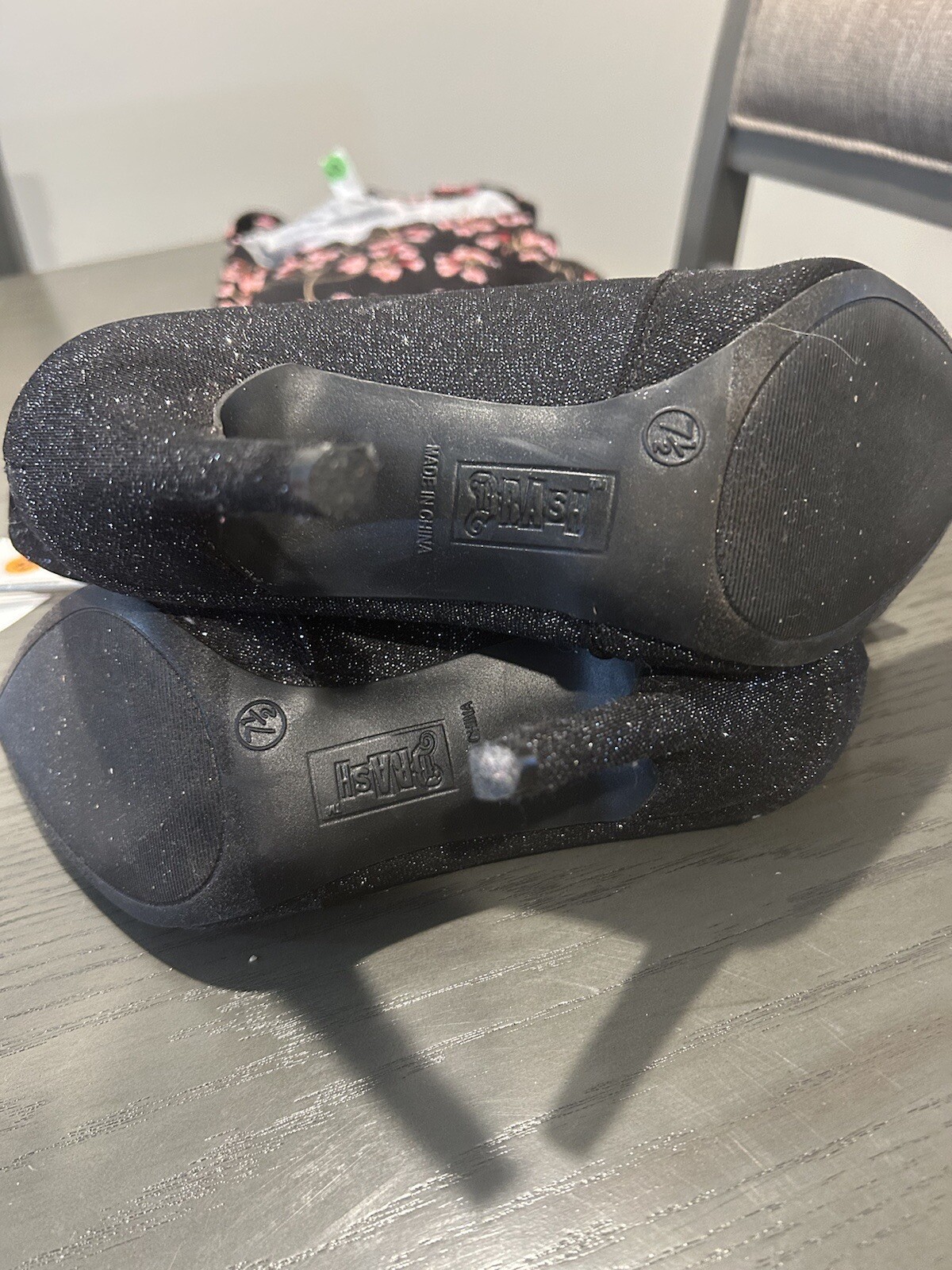 Trash Heels / Boots Women’s 7.5 Black With Shimmer