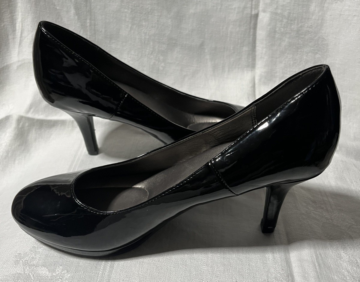 Kelly & Katie Black Patent Pumps Round Toe Cushion Comfort Slip On Shoe Sz 8.5