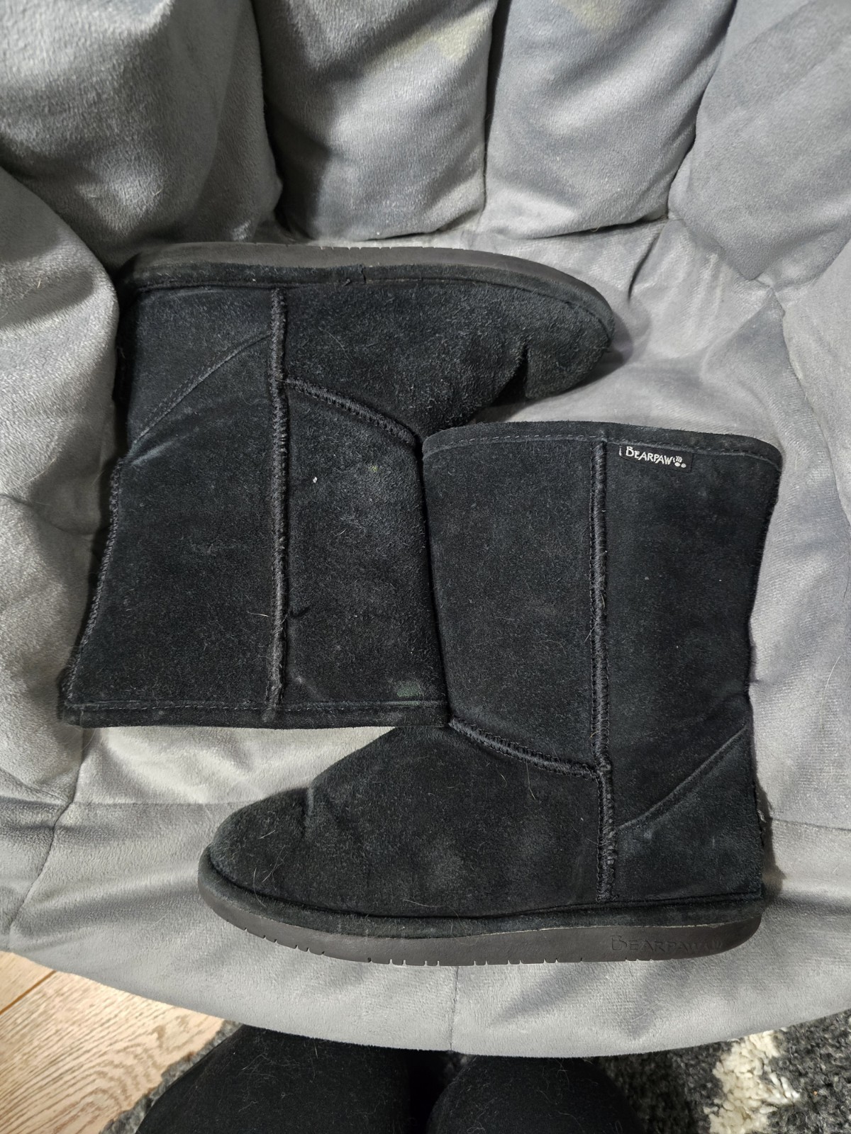 Bearpaw Emma Short 608-W Black Suede Boots W/ Sheepskin & Wool Lining Size 7
