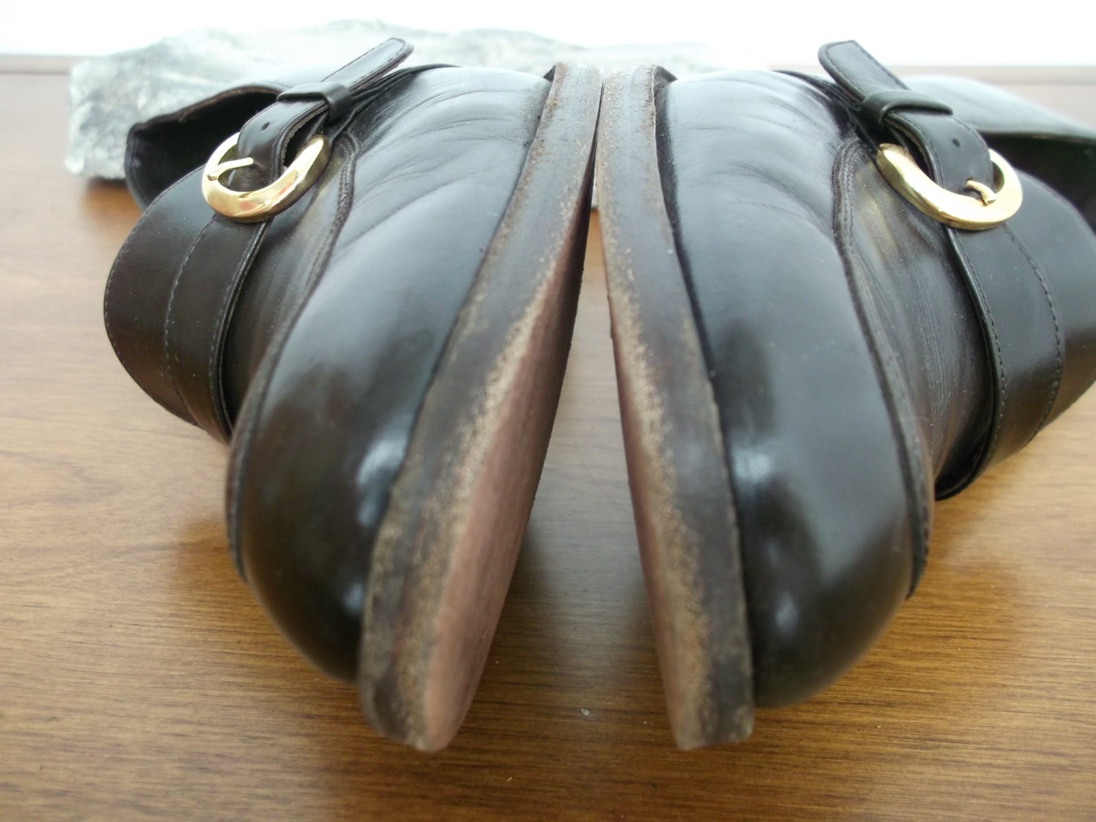 COLE HAAN Italy Women’s Sz. 7 B/ 2.75in high Chocolate Leather Pump Dress Heels